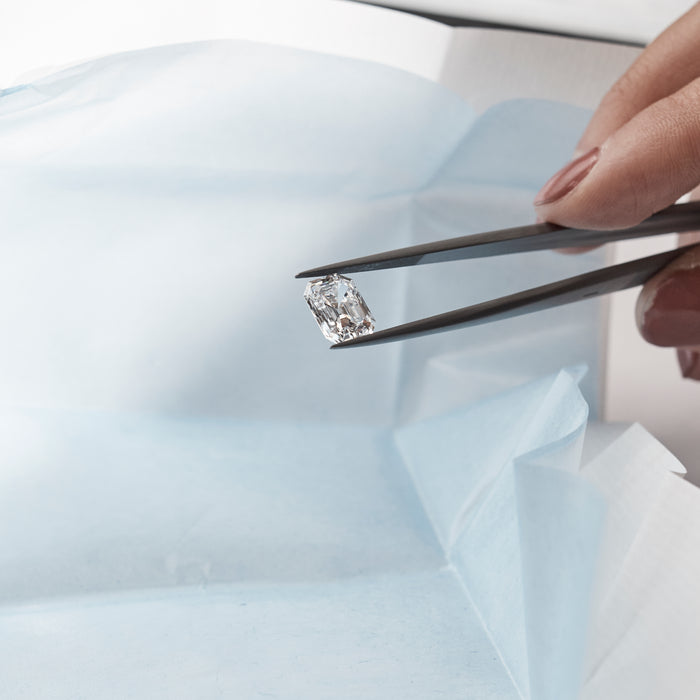 How to tell if a diamond is Natural or Lab Grown? - Rachel Boston Jewellery