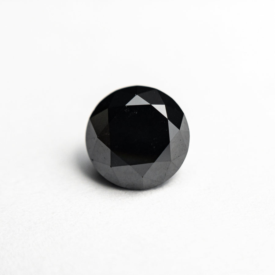 The 1.72ct 7.00x6.95x5.38mm Round Brilliant 24531-01 by East London jeweller Rachel Boston | Discover our collections of unique and timeless engagement rings, wedding rings, and modern fine jewellery. - Rachel Boston Jewellery