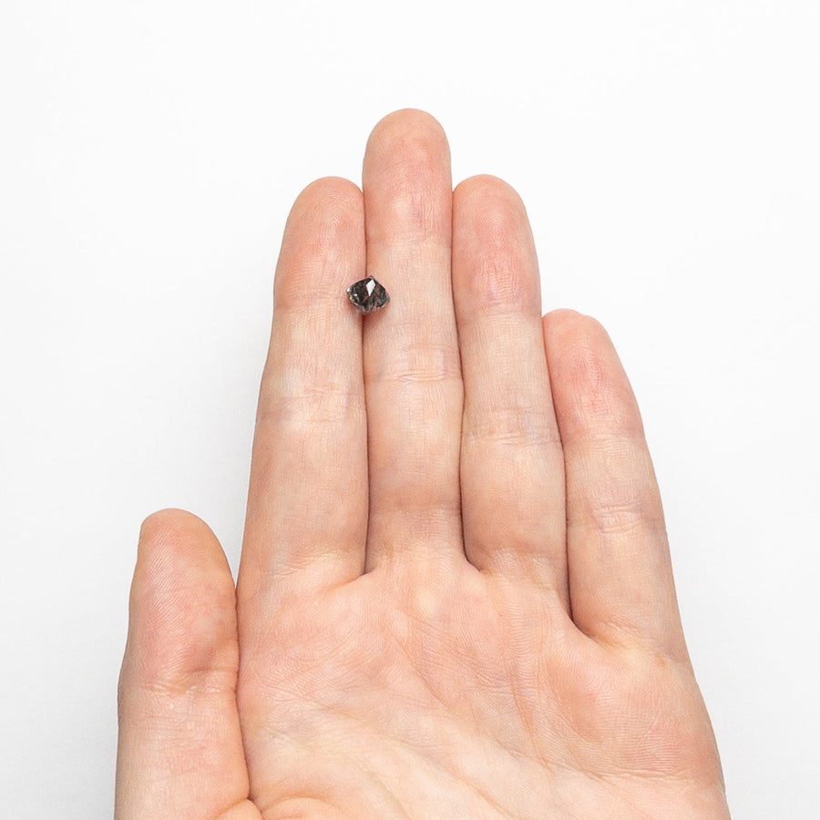 The 1.74ct 6.67x6.11x6.06mm Octahedron 🇨🇦 24882-01 by East London jeweller Rachel Boston | Discover our collections of unique and timeless engagement rings, wedding rings, and modern fine jewellery. - Rachel Boston Jewellery