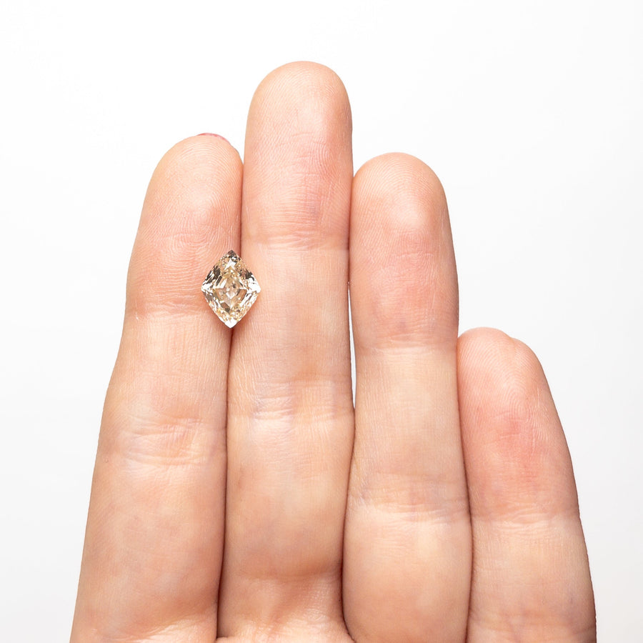 The 1.87ct 9.72x7.29x4.55mm VS2 U-V Lozenge Brilliant 🇨🇦 26814-01 by East London jeweller Rachel Boston | Discover our collections of unique and timeless engagement rings, wedding rings, and modern fine jewellery. - Rachel Boston Jewellery
