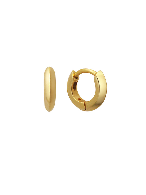 The 6.5mm Knife Edge Huggie Hoop Earrings by East London jeweller Rachel Boston | Discover our collections of unique and timeless engagement rings, wedding rings, and modern fine jewellery.