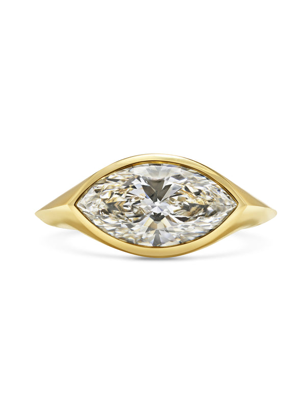 The AXIS Ring by East London jeweller Rachel Boston | Discover our collections of unique and timeless engagement rings, wedding rings, and modern fine jewellery.
