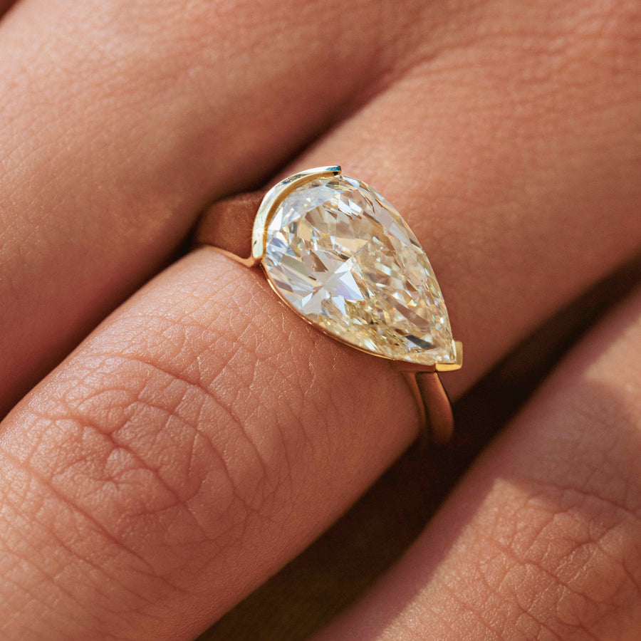 The X - Voluptas Ring by East London jeweller Rachel Boston | Discover our collections of unique and timeless engagement rings, wedding rings, and modern fine jewellery. - Rachel Boston Jewellery