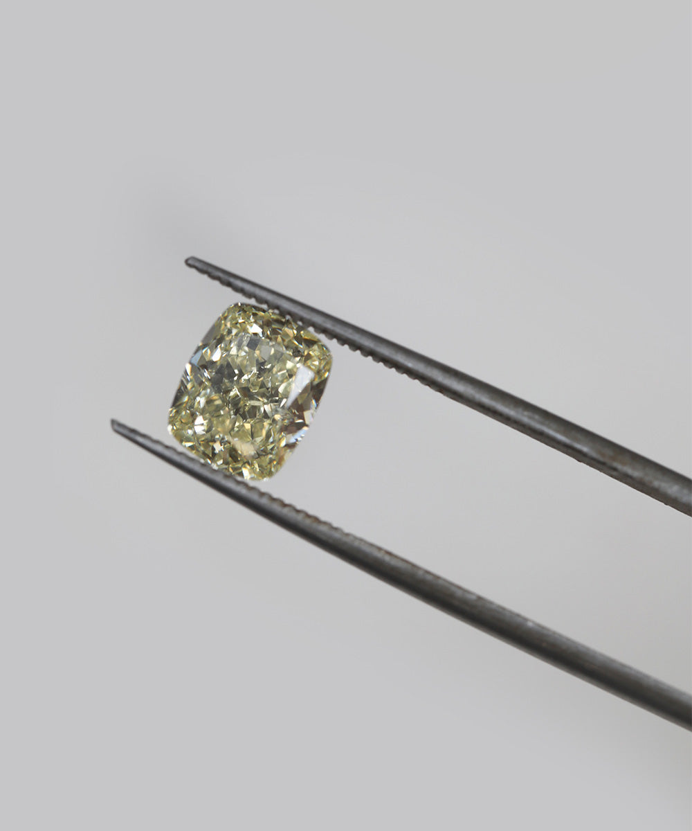 The Cushion Cut Diamond Guide