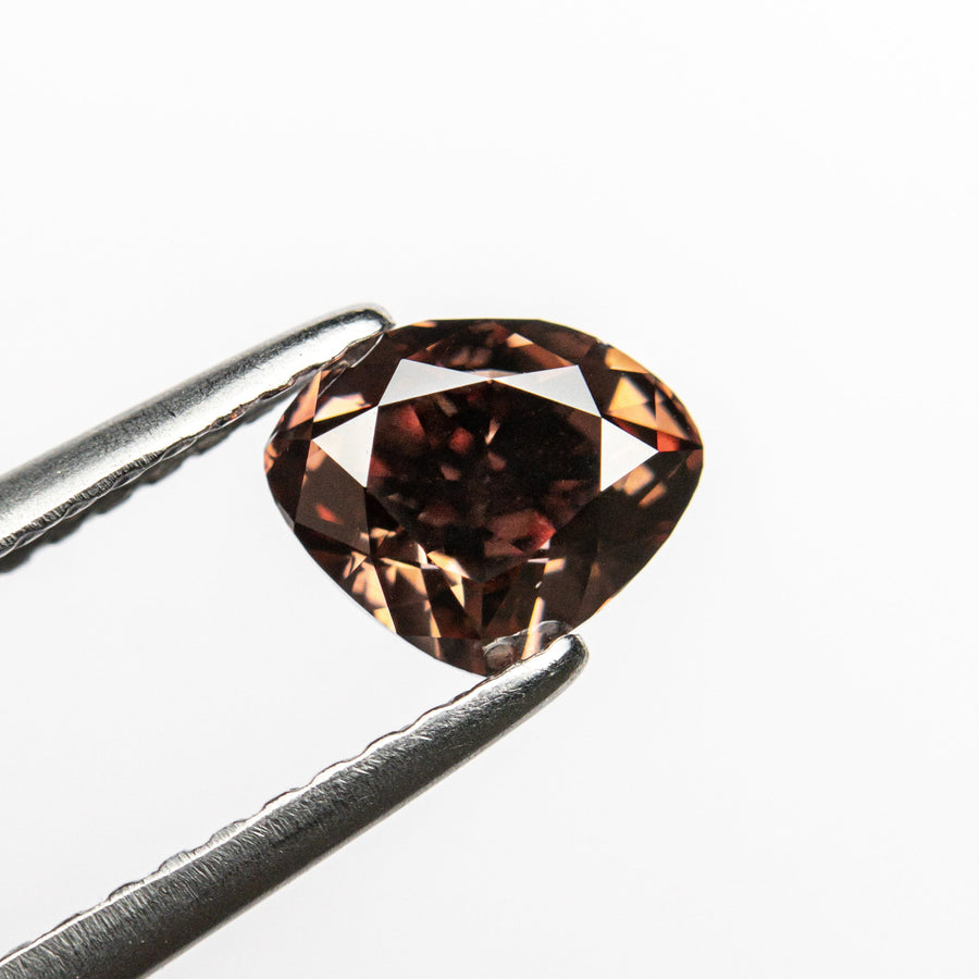 The 1.00ct 5.37x6.56x3.93mm GIA VS2 Fancy Deep Pink-Brown Heart Brilliant 🇦🇺 24116-01 by East London jeweller Rachel Boston | Discover our collections of unique and timeless engagement rings, wedding rings, and modern fine jewellery. - Rachel Boston Jewellery