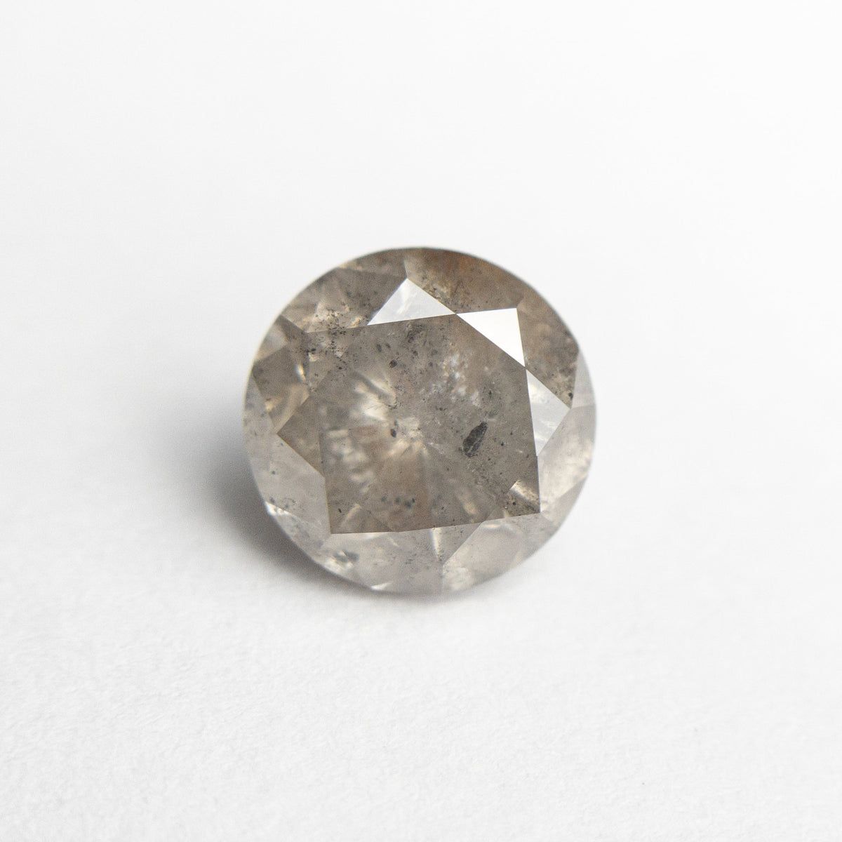 The 2.23ct 7.84x7.75x5.31mm Round Brilliant 20931-04 by East London jeweller Rachel Boston | Discover our collections of unique and timeless engagement rings, wedding rings, and modern fine jewellery.