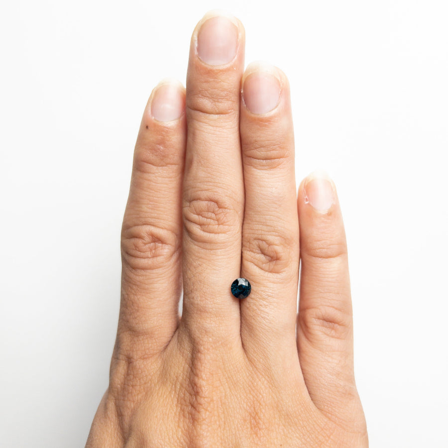 The 0.95ct 5.31x5.26x4.18mm Round Brilliant Sapphire 20990-03 by East London jeweller Rachel Boston | Discover our collections of unique and timeless engagement rings, wedding rings, and modern fine jewellery. - Rachel Boston Jewellery