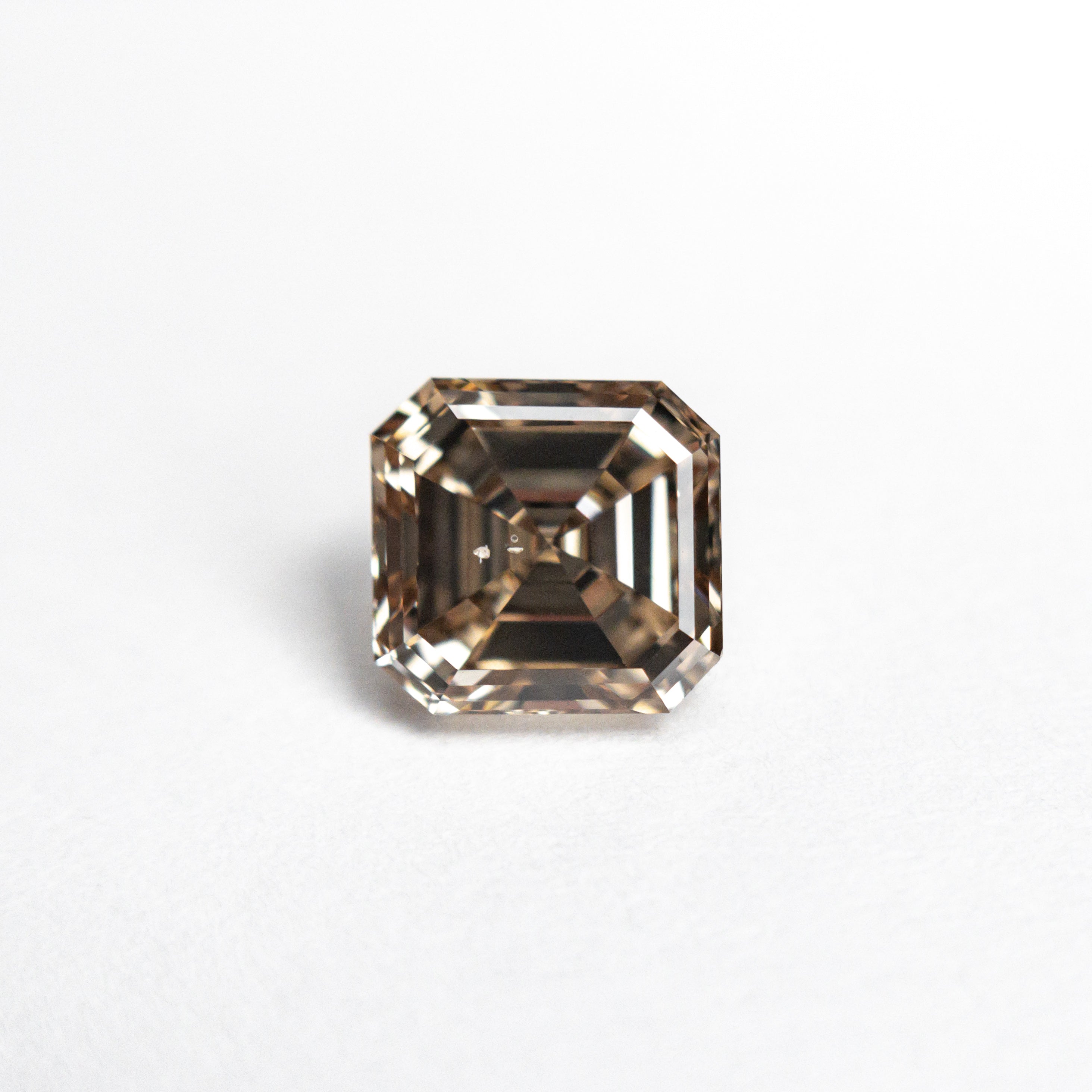 The 1.00ct 5.67x5.48x3.59mm SI2+ C5 Cut Corner Square Step Cut 🇨🇦 21088-01 by East London jeweller Rachel Boston | Discover our collections of unique and timeless engagement rings, wedding rings, and modern fine jewellery.