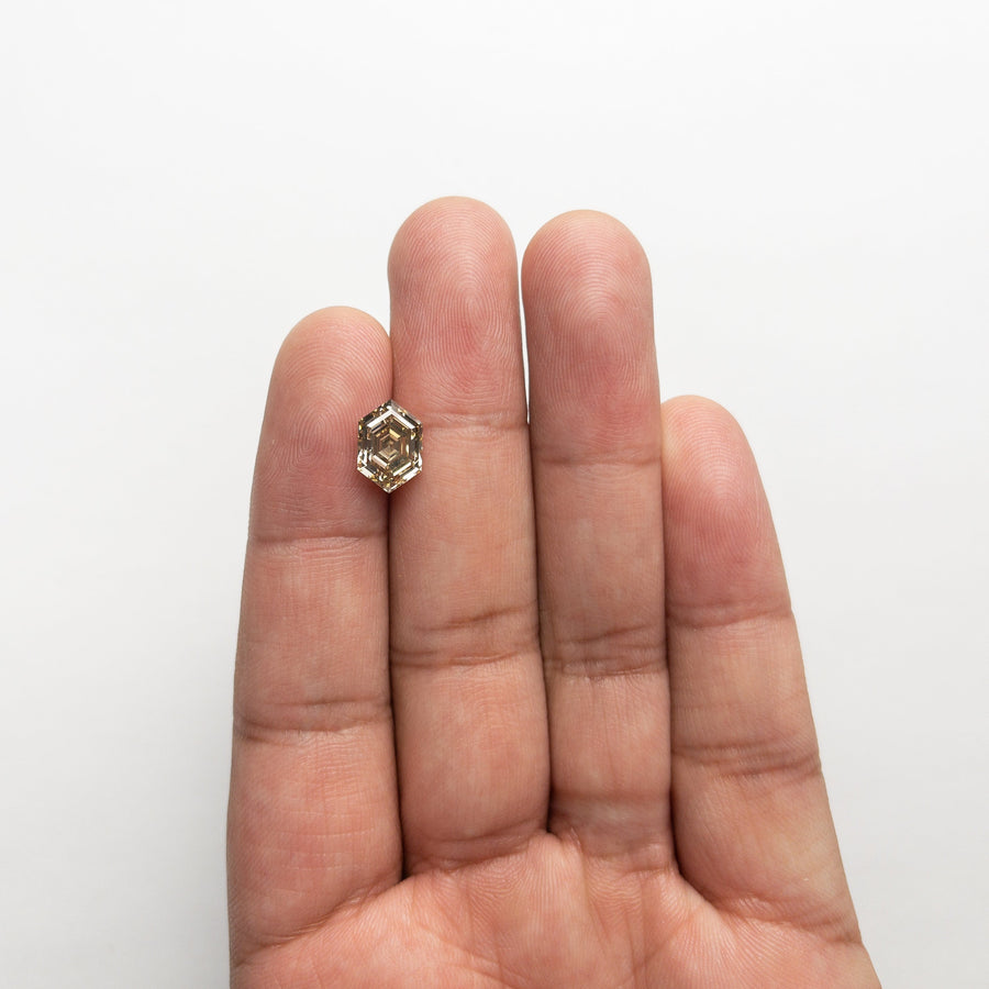 The 2.58ct 10.32x7.07x4.88mm VS2 C3 Hexagon Step Cut 🇨🇦 21832-01 by East London jeweller Rachel Boston | Discover our collections of unique and timeless engagement rings, wedding rings, and modern fine jewellery. - Rachel Boston Jewellery