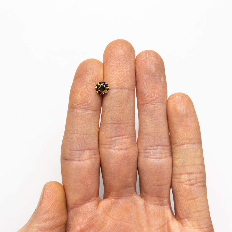 The 1.27ct 6.69x6.61x4.27mm VS2 C8 Round Brilliant 🇨🇦 22307-02 by East London jeweller Rachel Boston | Discover our collections of unique and timeless engagement rings, wedding rings, and modern fine jewellery. - Rachel Boston Jewellery