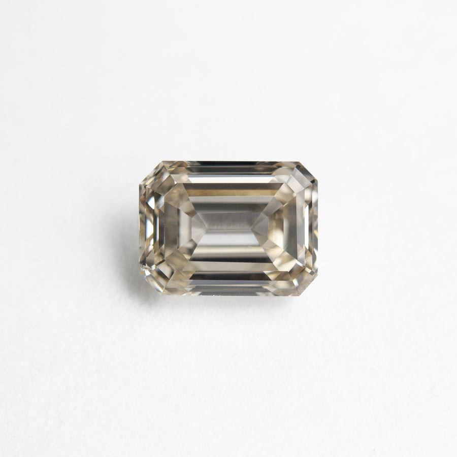 The 1.00ct 6.40x4.83x3.09mm VS2 C3 Cut Corner Rectangle Step Cut 22826-01 by East London jeweller Rachel Boston | Discover our collections of unique and timeless engagement rings, wedding rings, and modern fine jewellery. - Rachel Boston Jewellery