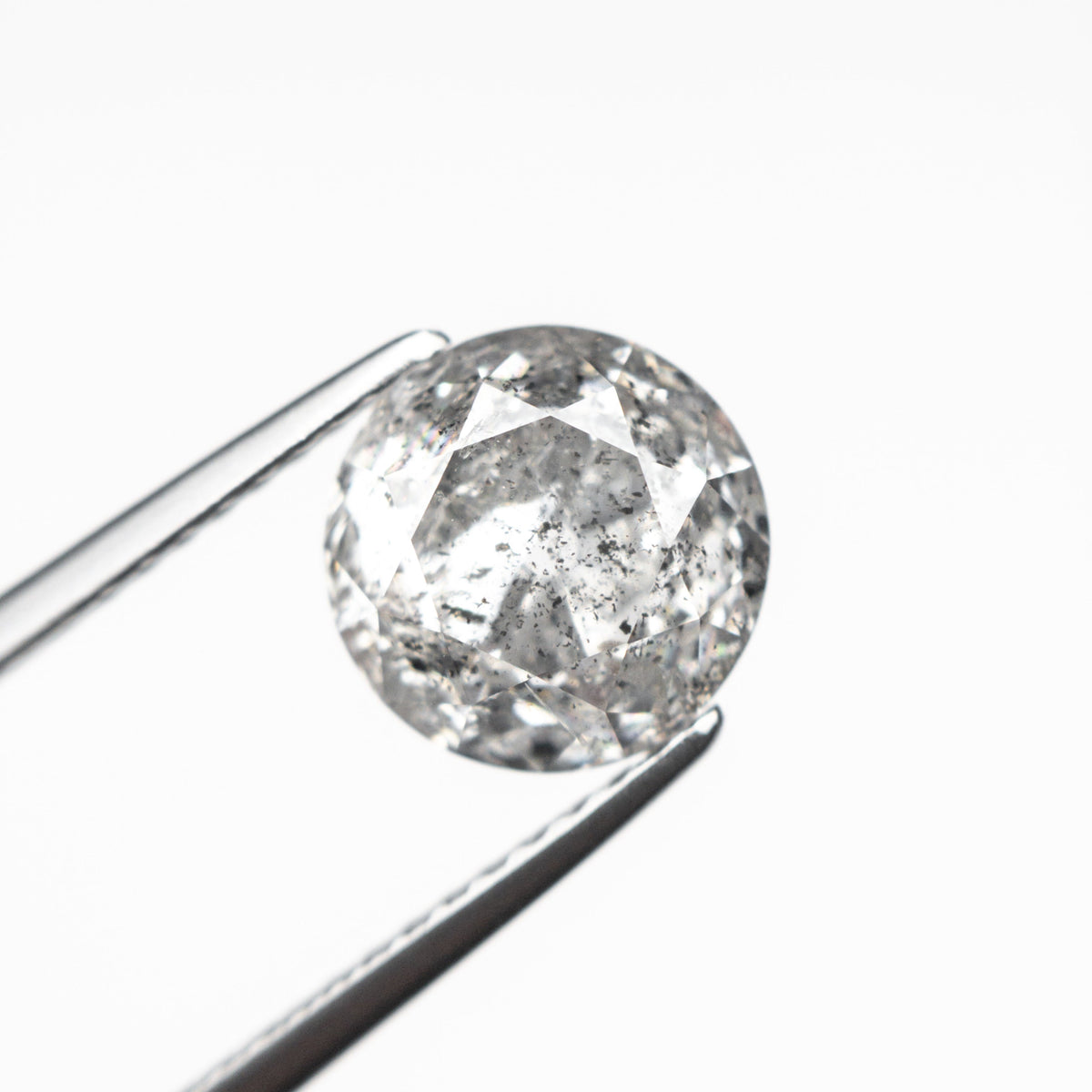 The 2.63ct 7.93x7.87x5.80mm Round Brilliant 🇨🇦 23989-01 by East London jeweller Rachel Boston | Discover our collections of unique and timeless engagement rings, wedding rings, and modern fine jewellery.