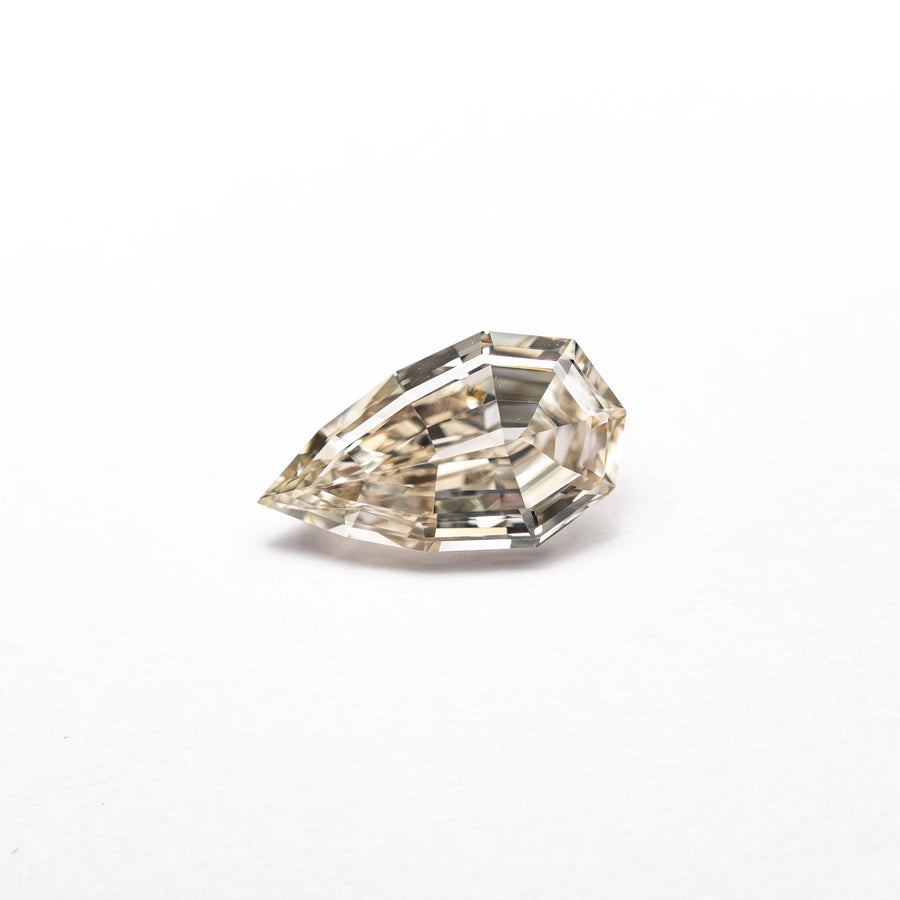 The 0.39ct 7.00x4.05x2.13mm VVS2 C3 Geo Pear Step Cut 🇿🇦 26109-08 by East London jeweller Rachel Boston | Discover our collections of unique and timeless engagement rings, wedding rings, and modern fine jewellery. - Rachel Boston Jewellery