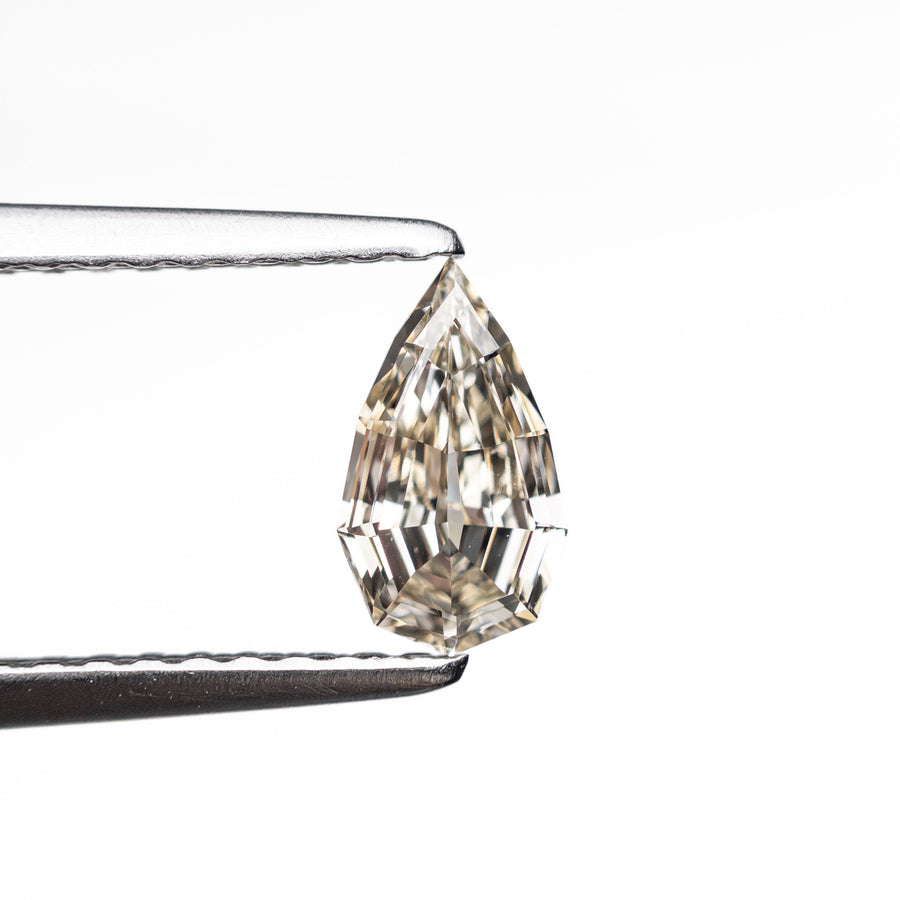 The 0.39ct 7.00x4.05x2.13mm VVS2 C3 Geo Pear Step Cut 🇿🇦 26109-08 by East London jeweller Rachel Boston | Discover our collections of unique and timeless engagement rings, wedding rings, and modern fine jewellery. - Rachel Boston Jewellery