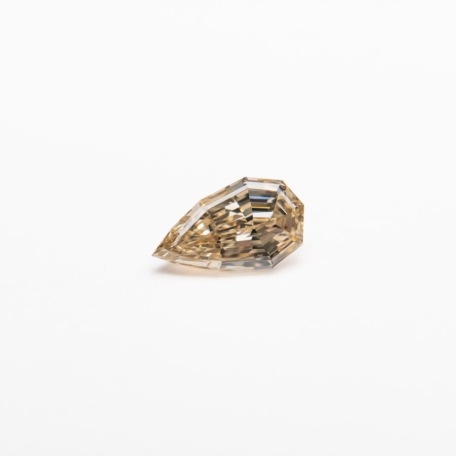 The 0.26ct 5.75x3.56x2.05mm VVS2 C5 Geo Pear Step Cut 🇿🇦 26109-18 by East London jeweller Rachel Boston | Discover our collections of unique and timeless engagement rings, wedding rings, and modern fine jewellery. - Rachel Boston Jewellery