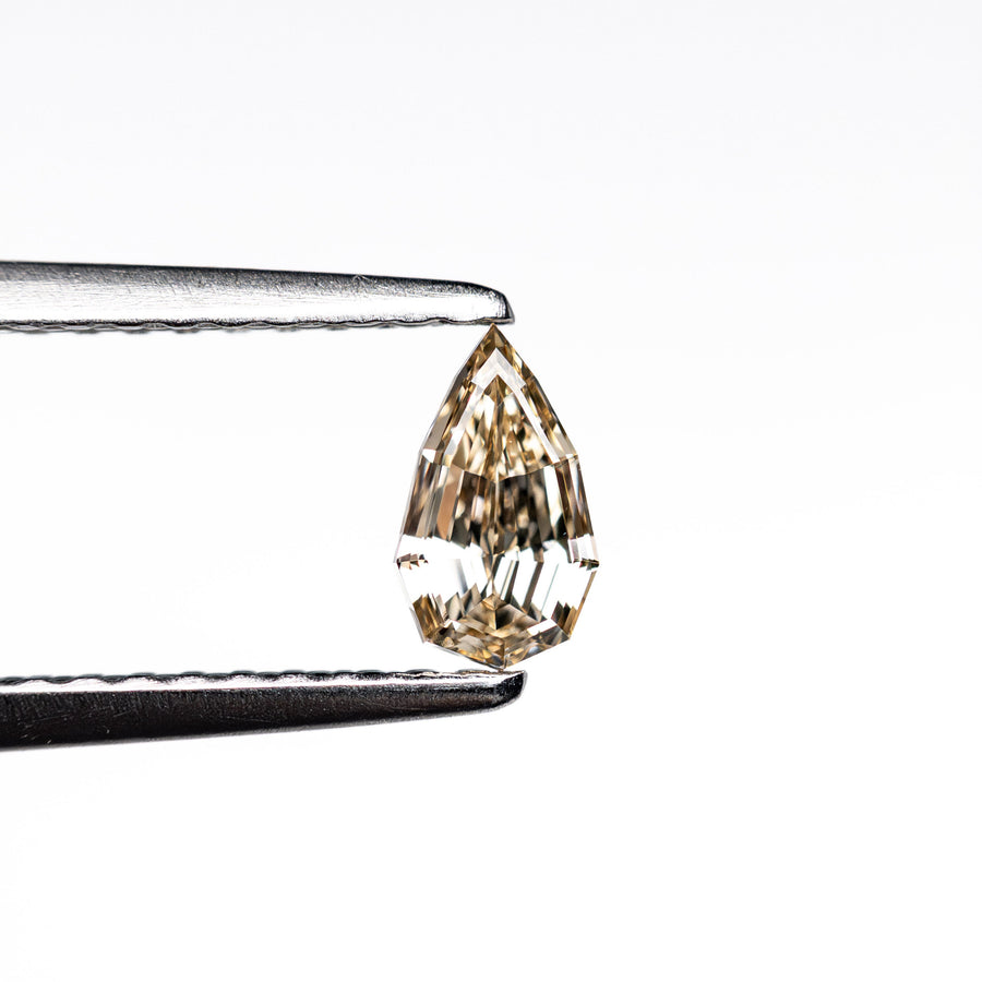 The 0.26ct 5.75x3.56x2.05mm VVS2 C5 Geo Pear Step Cut 🇿🇦 26109-18 by East London jeweller Rachel Boston | Discover our collections of unique and timeless engagement rings, wedding rings, and modern fine jewellery. - Rachel Boston Jewellery