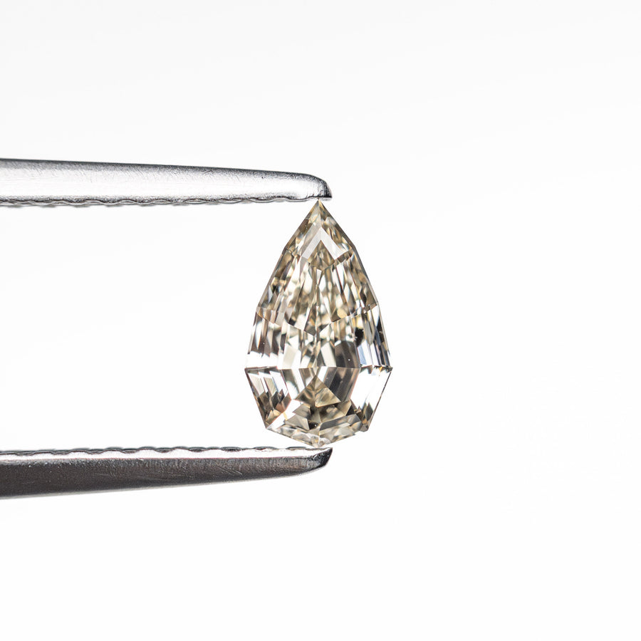 The 0.33ct 6.32x3.77x2.21mm VVS2 C3 Geo Pear Step Cut 🇿🇦 26109-21 by East London jeweller Rachel Boston | Discover our collections of unique and timeless engagement rings, wedding rings, and modern fine jewellery. - Rachel Boston Jewellery