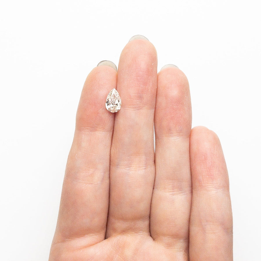 The 1.01ct 8.62x5.48x3.26mm VVS2 L Pear Brilliant 🇨🇦 26120-08 by East London jeweller Rachel Boston | Discover our collections of unique and timeless engagement rings, wedding rings, and modern fine jewellery. - Rachel Boston Jewellery