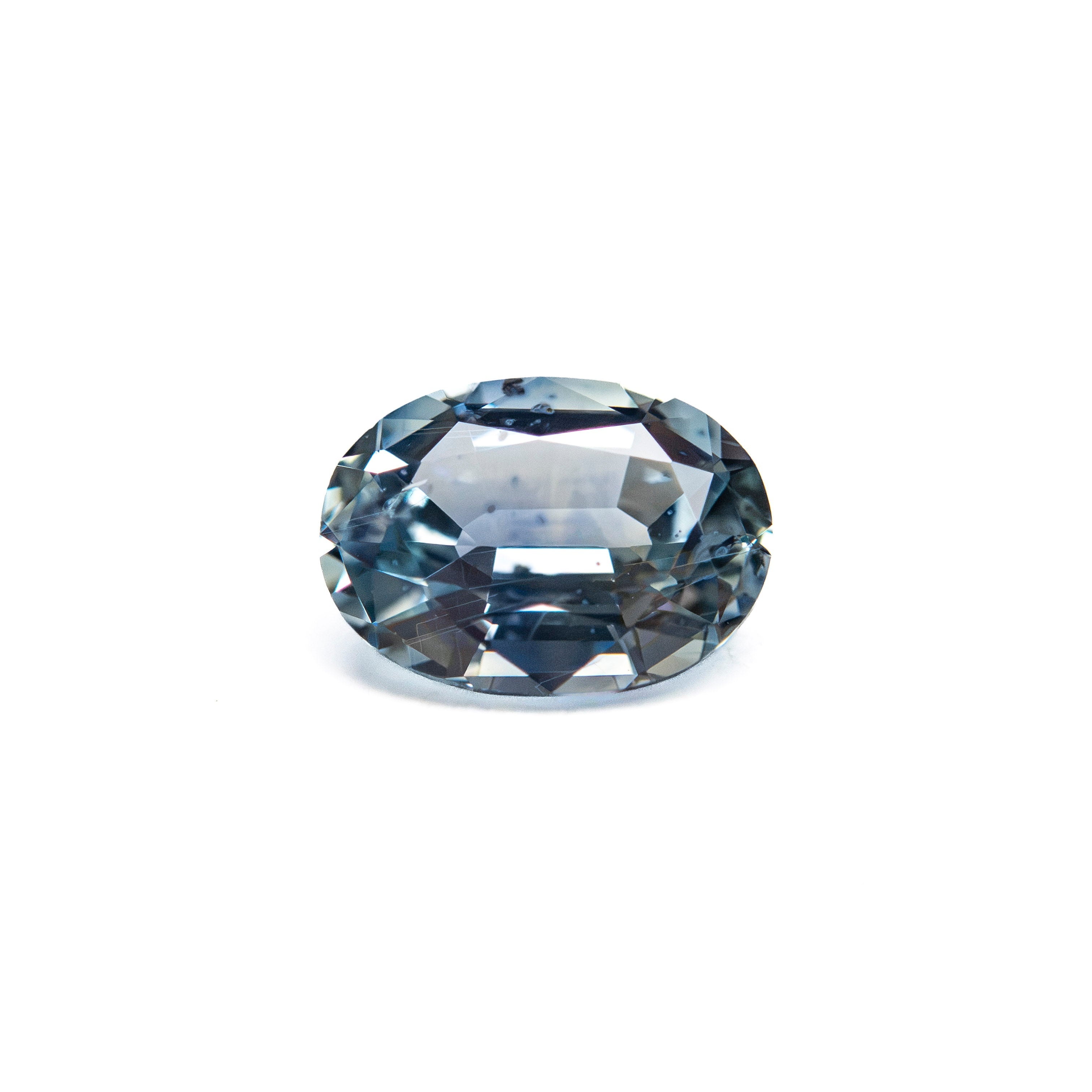 The 0.98ct 6.91x5.02x3.20mm Oval Brilliant Sapphire 26162-05 by East London jeweller Rachel Boston | Discover our collections of unique and timeless engagement rings, wedding rings, and modern fine jewellery.