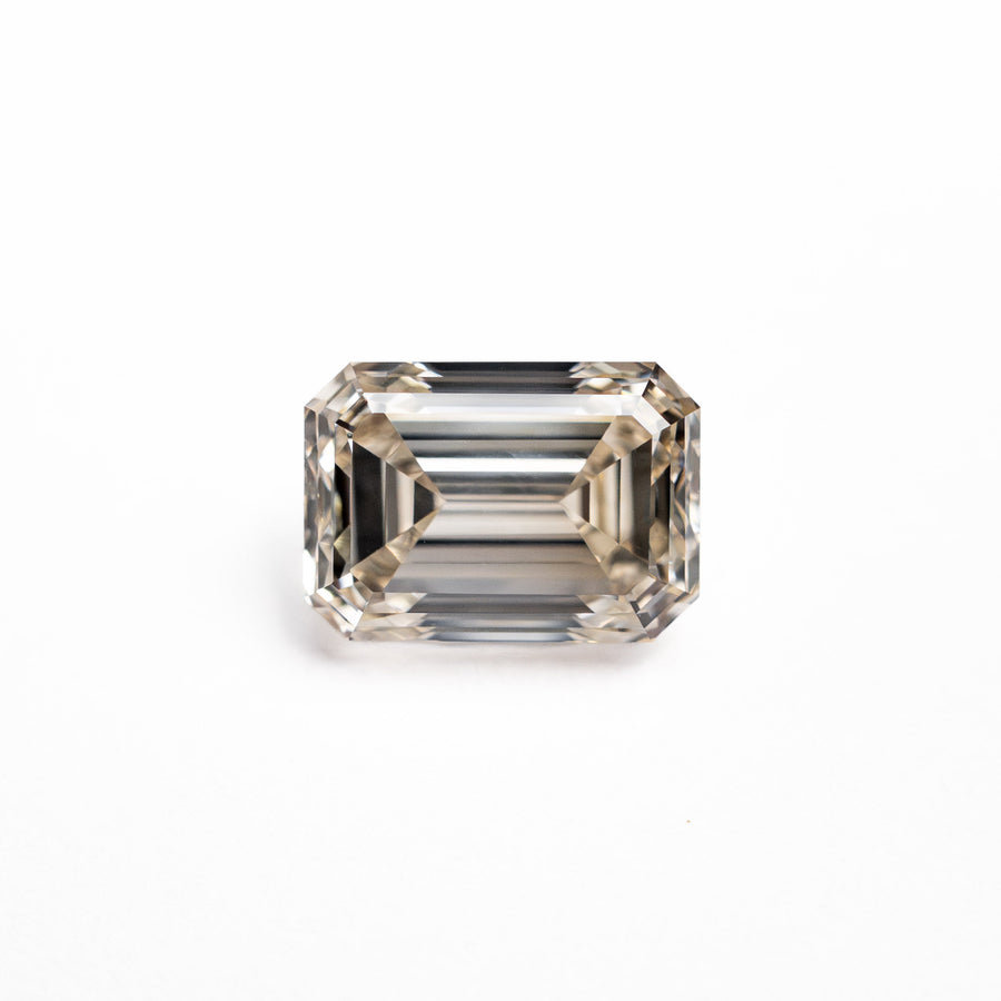 The 1.04ct 6.47x4.59x3.40mm VVS2 M Cut Corner Rectangle Step Cut 🇿🇦 26318-02 by East London jeweller Rachel Boston | Discover our collections of unique and timeless engagement rings, wedding rings, and modern fine jewellery. - Rachel Boston Jewellery