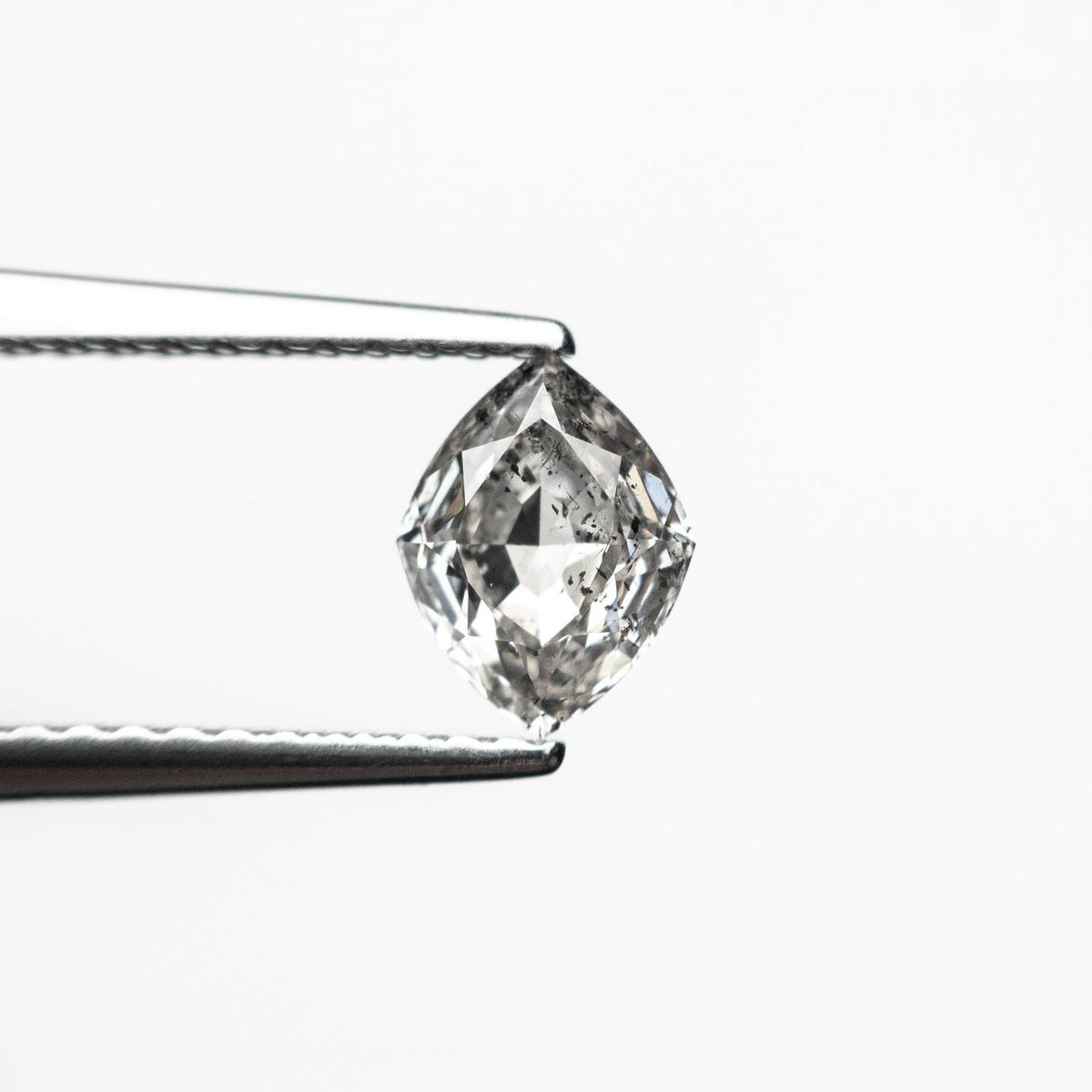 The 0.94ct 7.89x5.75x3.15mm Lozenge Brilliant 🇨🇦 26905-01 by East London jeweller Rachel Boston | Discover our collections of unique and timeless engagement rings, wedding rings, and modern fine jewellery.