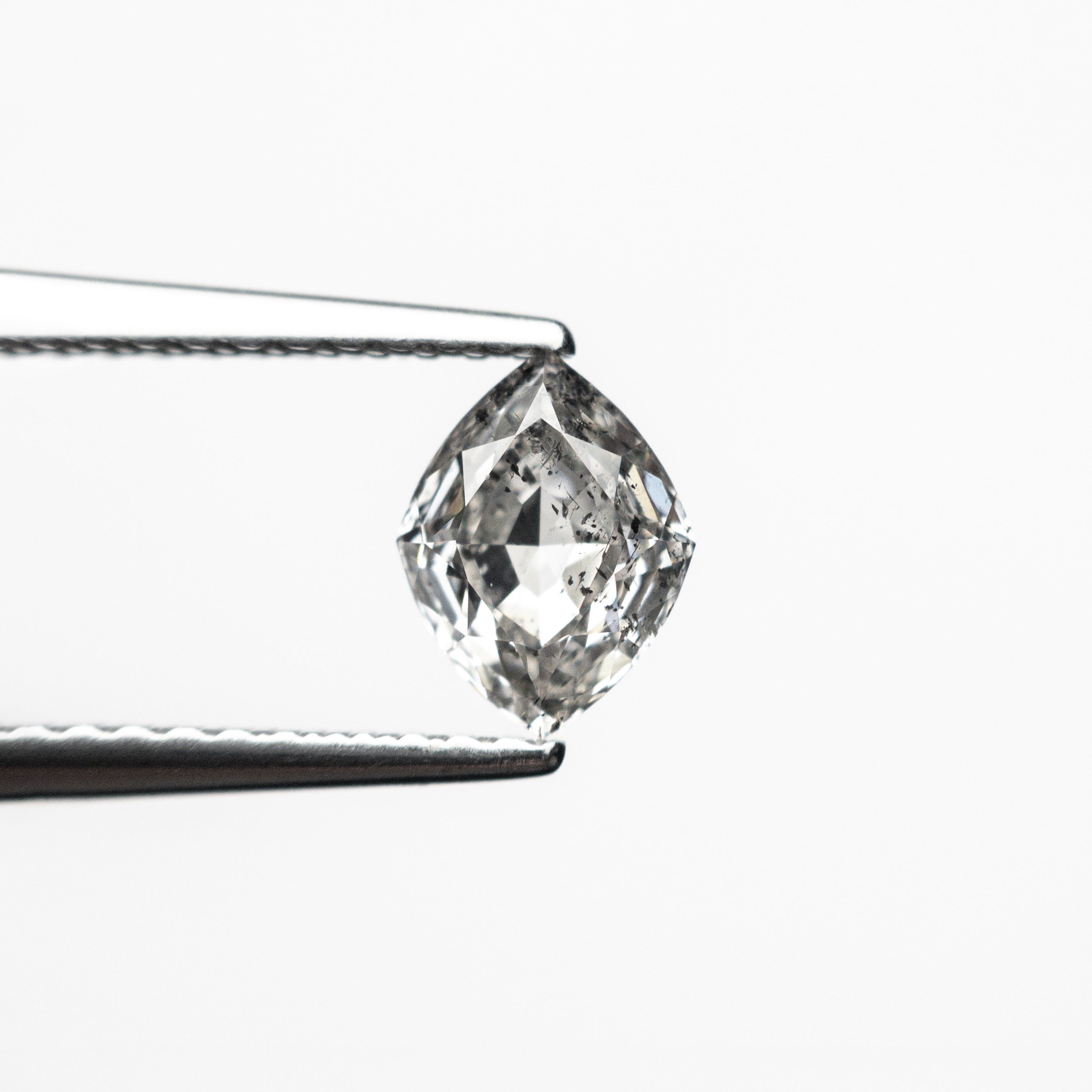 The 0.94ct 7.89x5.75x3.15mm Lozenge Brilliant 🇨🇦 26905-01 by East London jeweller Rachel Boston | Discover our collections of unique and timeless engagement rings, wedding rings, and modern fine jewellery.