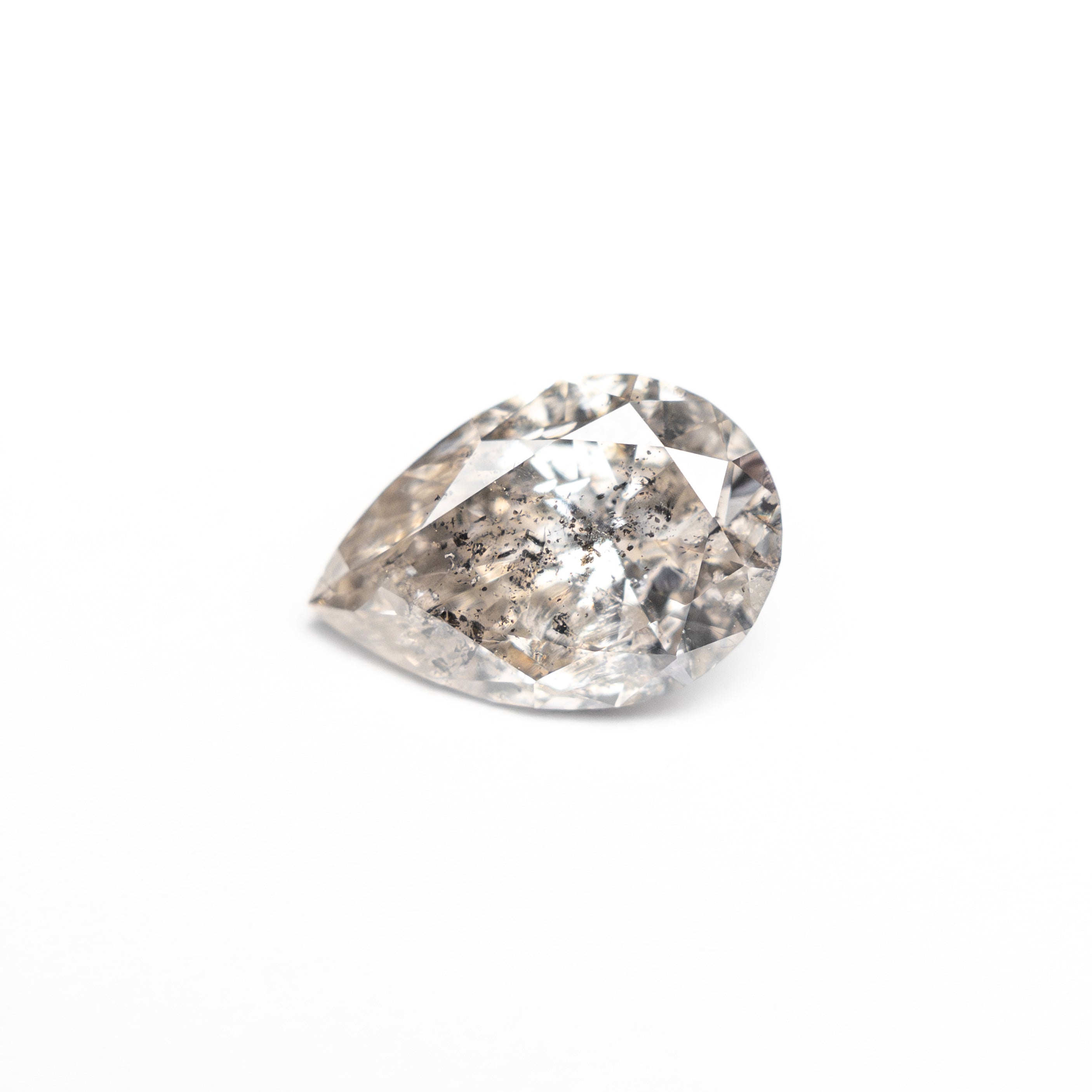 The 0.92ct 8.05x5.48x3.41mm Pear Brilliant 🇨🇦 26977-01 by East London jeweller Rachel Boston | Discover our collections of unique and timeless engagement rings, wedding rings, and modern fine jewellery.