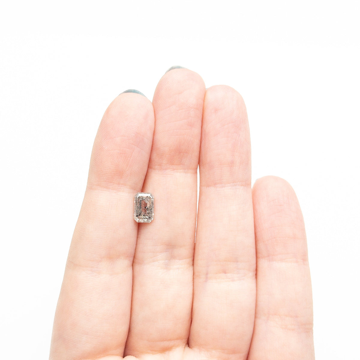 The 1.47ct 7.99x5.35x3.22mm Cut Corner Rectangle Step Cut 🇨🇦 26979-01 by East London jeweller Rachel Boston | Discover our collections of unique and timeless engagement rings, wedding rings, and modern fine jewellery.