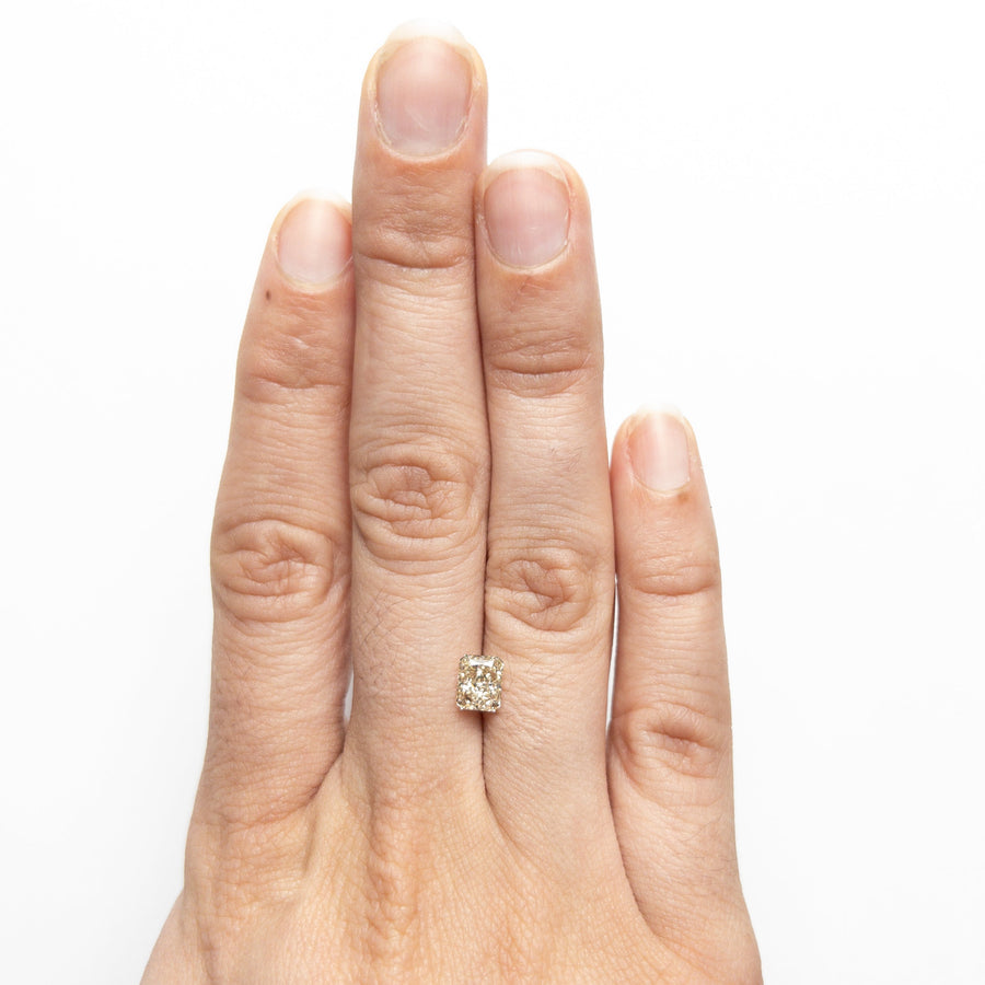 The 1.03ct 6.19x5.08x3.58mm GIA VS1 U-V Cut Corner Rectangle Brilliant 27058-01 by East London jeweller Rachel Boston | Discover our collections of unique and timeless engagement rings, wedding rings, and modern fine jewellery. - Rachel Boston Jewellery