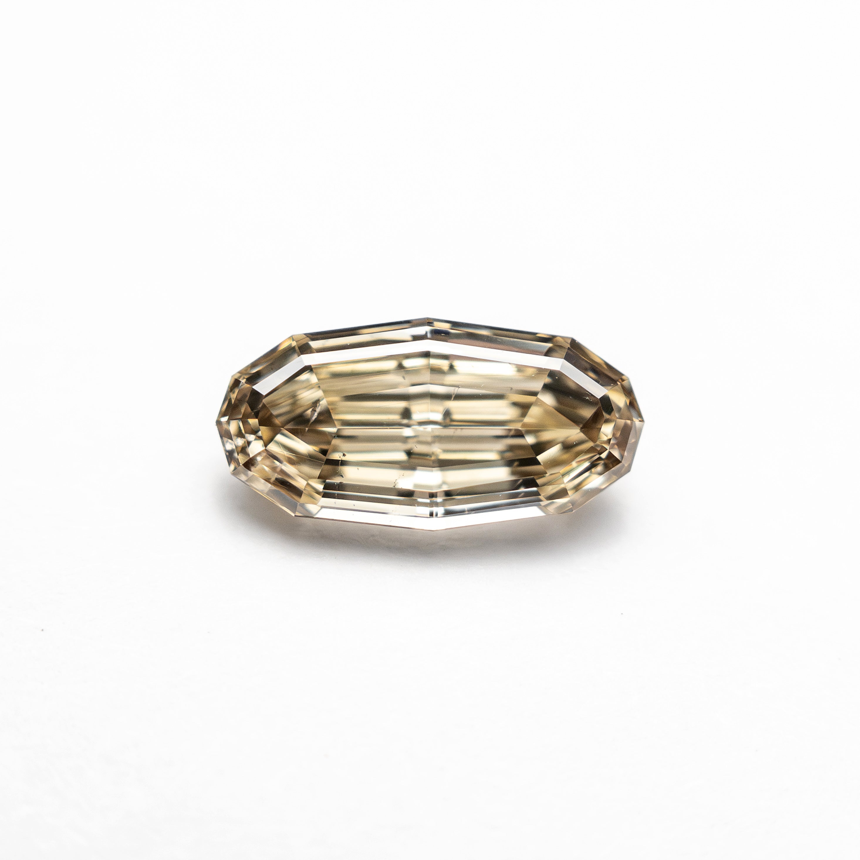 The 1.00ct 8.92x4.52x2.83mm SI2 C4 Geo Oval Step Cut 🇿🇦 27375-05 by East London jeweller Rachel Boston | Discover our collections of unique and timeless engagement rings, wedding rings, and modern fine jewellery.