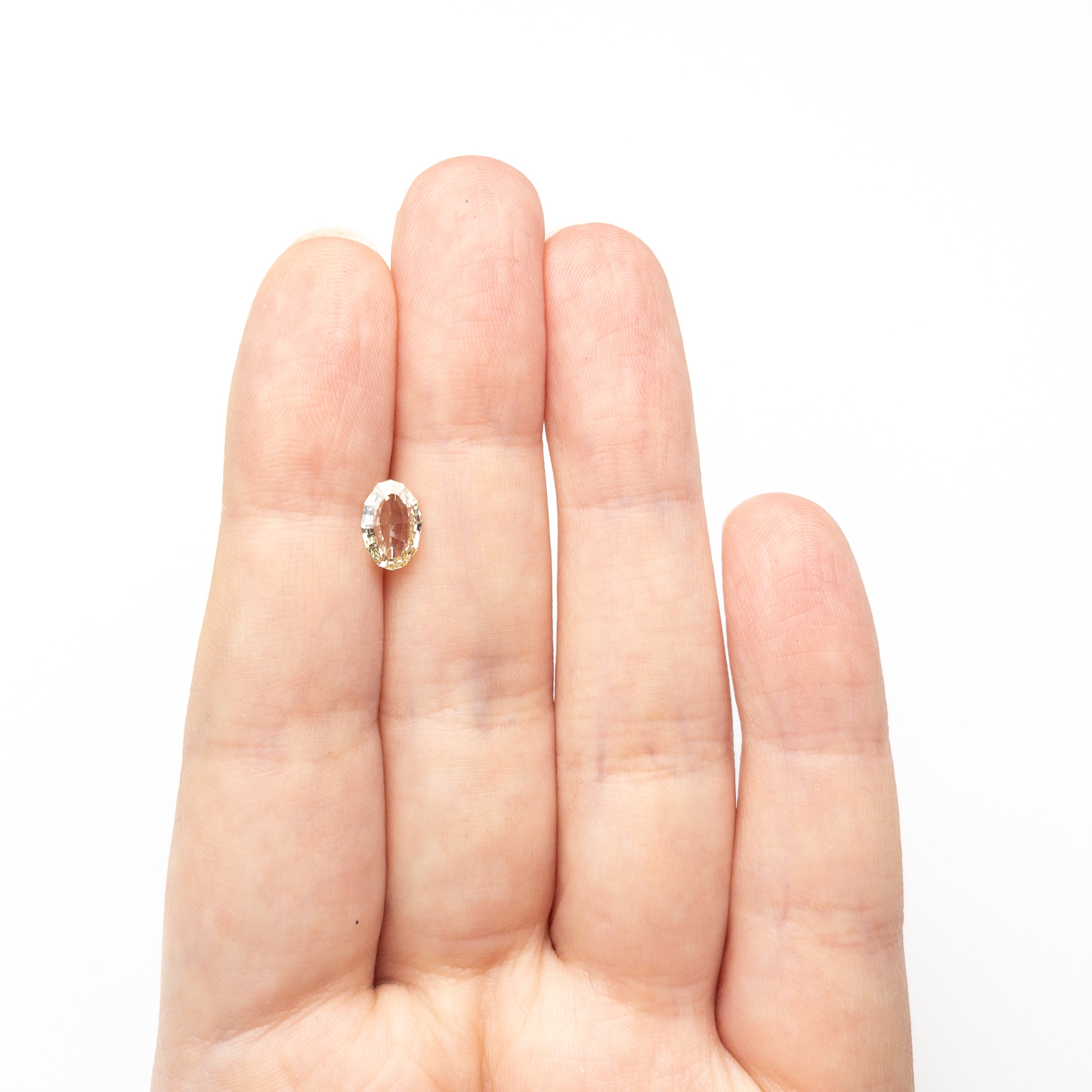 The 1.09ct 8.41x5.66x2.69mm VS2 Y-Z Geo Oval Step Cut 🇿🇦 27375-26 by East London jeweller Rachel Boston | Discover our collections of unique and timeless engagement rings, wedding rings, and modern fine jewellery.