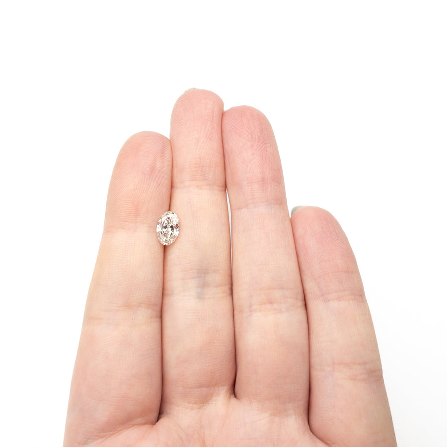 The 1.00ct 8.19x5.37x3.33mm SI1 M Oval Brilliant 🇨🇦 27376-04 by East London jeweller Rachel Boston | Discover our collections of unique and timeless engagement rings, wedding rings, and modern fine jewellery. - Rachel Boston Jewellery