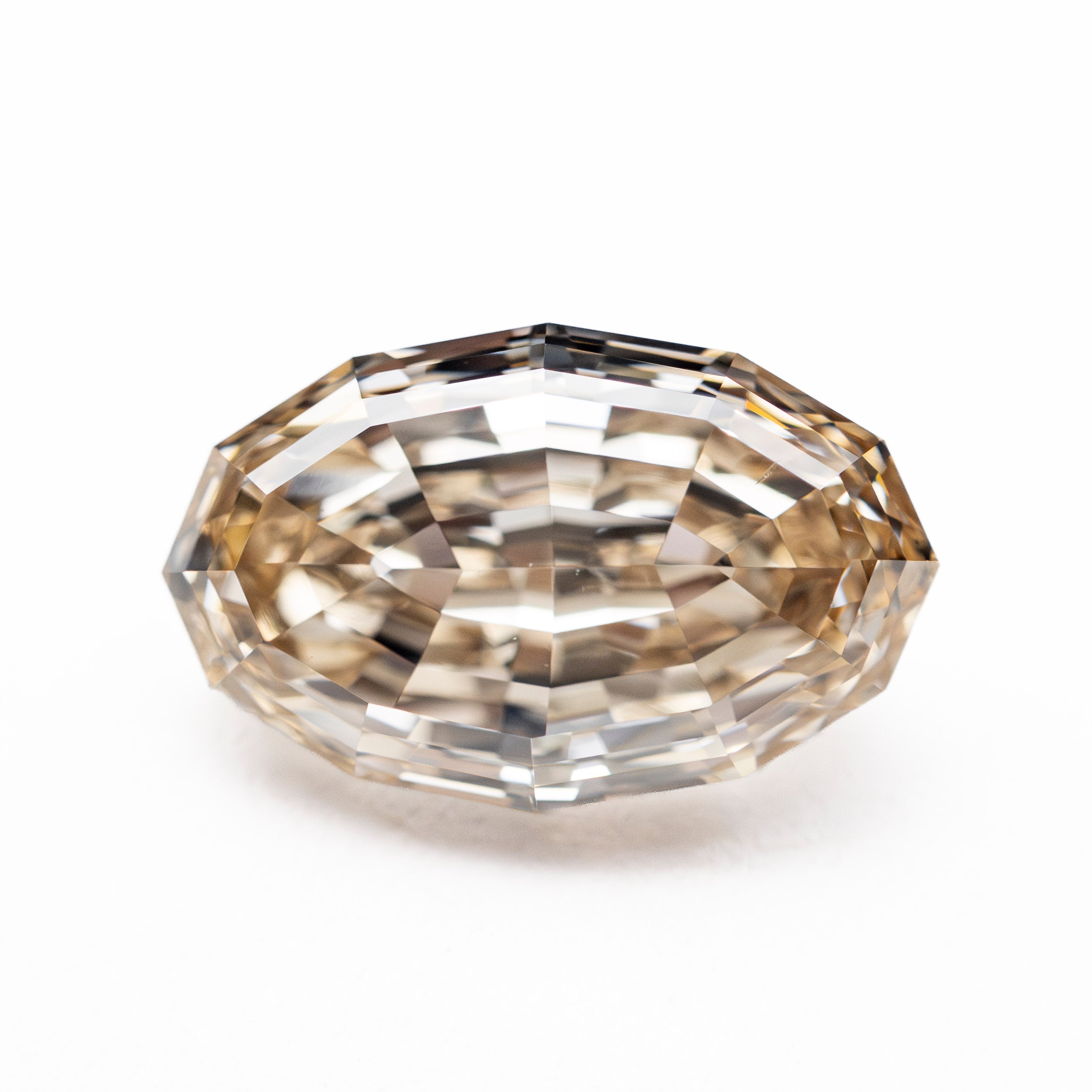 The 3.02ct 11.55x7.22x4.60mm SI1 C4 Geo Oval Step Cut 🇿🇦 27516-02 by East London jeweller Rachel Boston | Discover our collections of unique and timeless engagement rings, wedding rings, and modern fine jewellery.