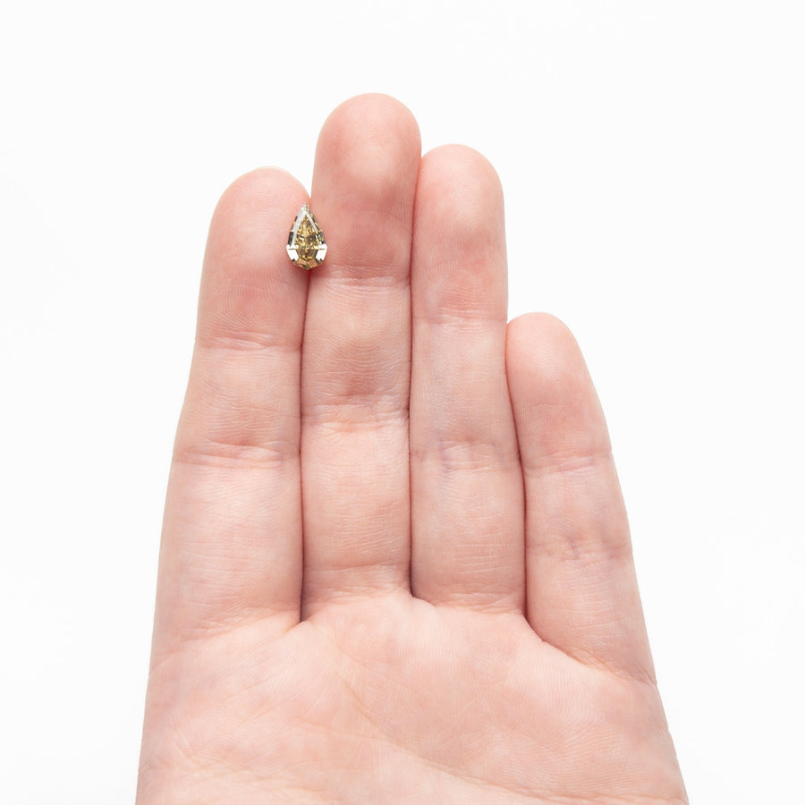 1.03ct 9.47x5.63x2.94mm VS1 C6 Geo Pear Step Cut 🇿🇦 27518-09 - Rachel Boston Jewellery