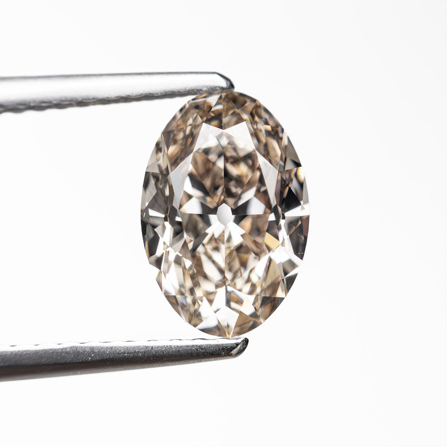 The 1.65ct 9.32x6.27x4.14mm VS2 C3 Modern Antique Oval Brilliant 27905-02 by East London jeweller Rachel Boston | Discover our collections of unique and timeless engagement rings, wedding rings, and modern fine jewellery. - Rachel Boston Jewellery