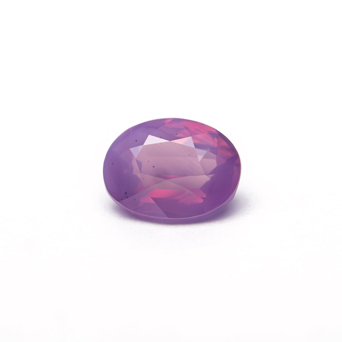 The 1.03ct 6.78x5.22x3.35mm Oval Brilliant Sapphire 28248-01 by East London jeweller Rachel Boston | Discover our collections of unique and timeless engagement rings, wedding rings, and modern fine jewellery.