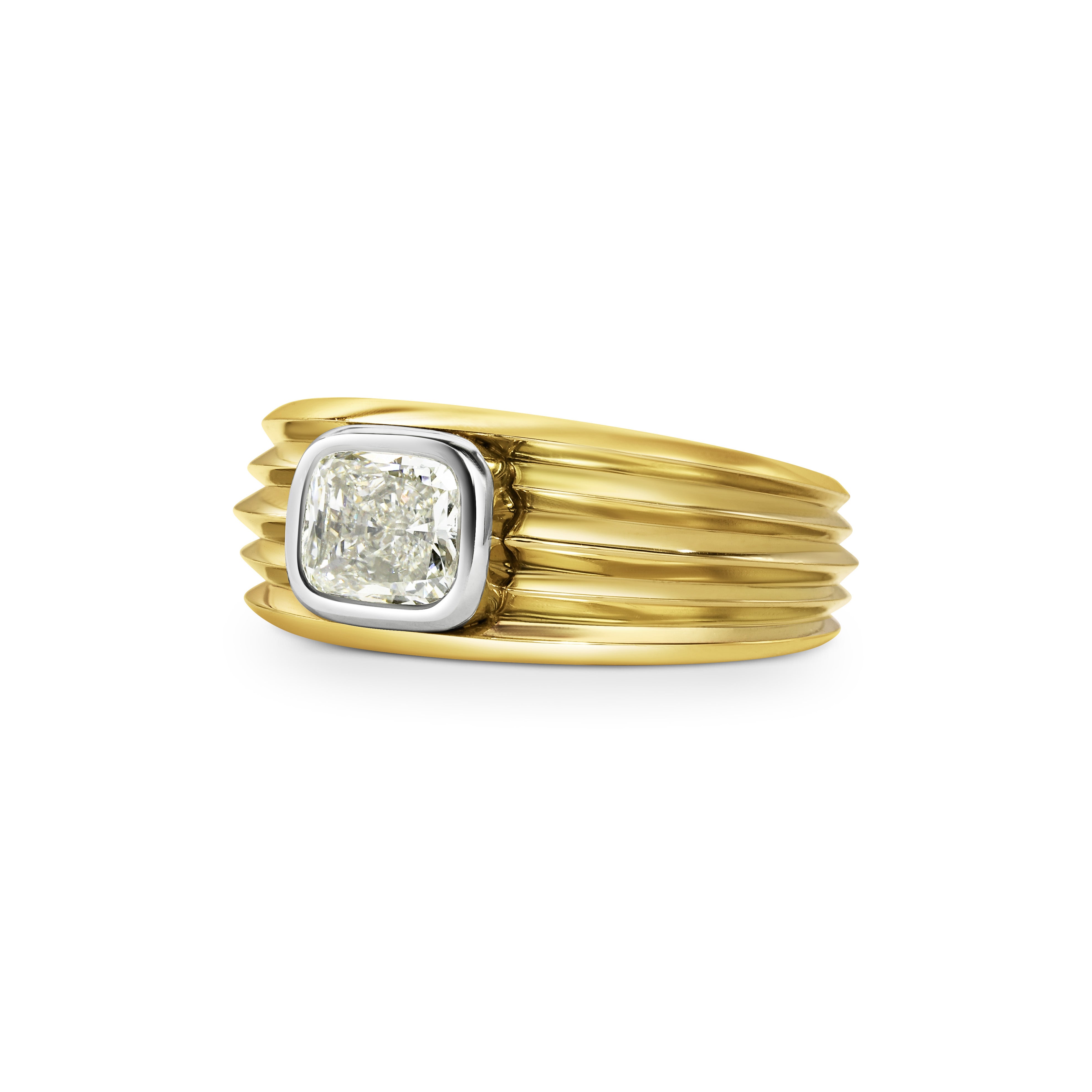 The Astarte Ring by East London jeweller Rachel Boston | Discover our collections of unique and timeless engagement rings, wedding rings, and modern fine jewellery.