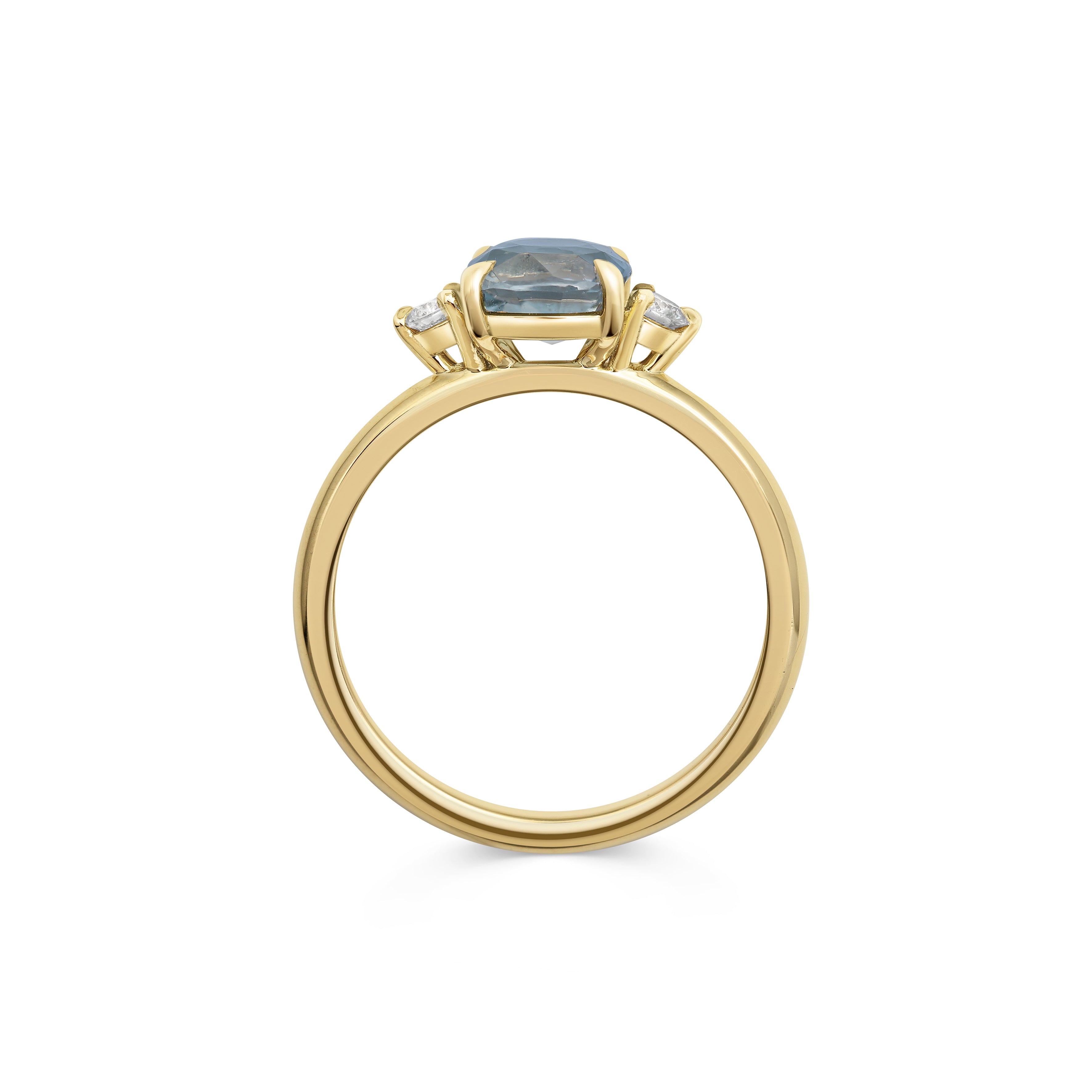 The Chillón Ring by East London jeweller Rachel Boston | Discover our collections of unique and timeless engagement rings, wedding rings, and modern fine jewellery.