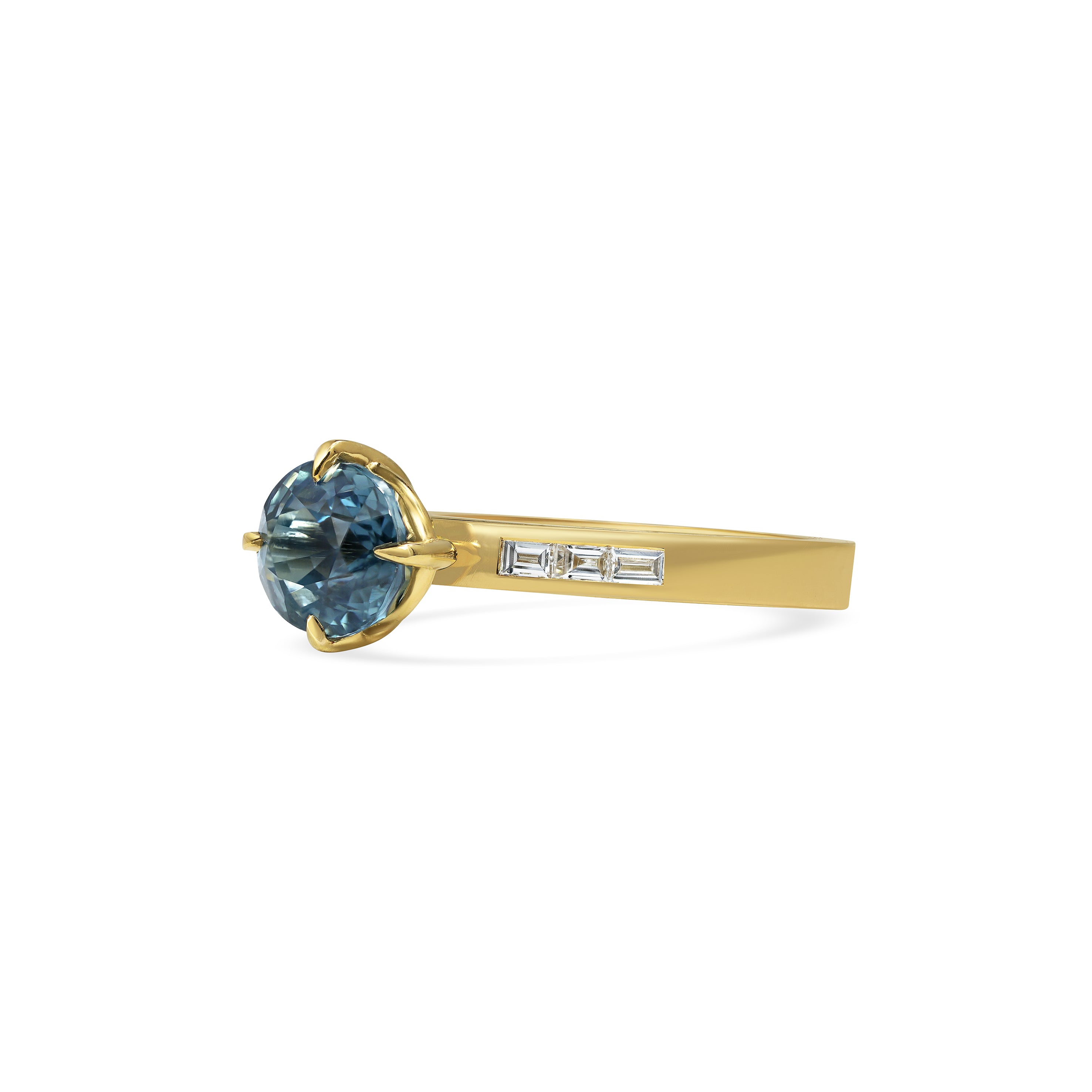 The Essequibo Ring by East London jeweller Rachel Boston | Discover our collections of unique and timeless engagement rings, wedding rings, and modern fine jewellery.