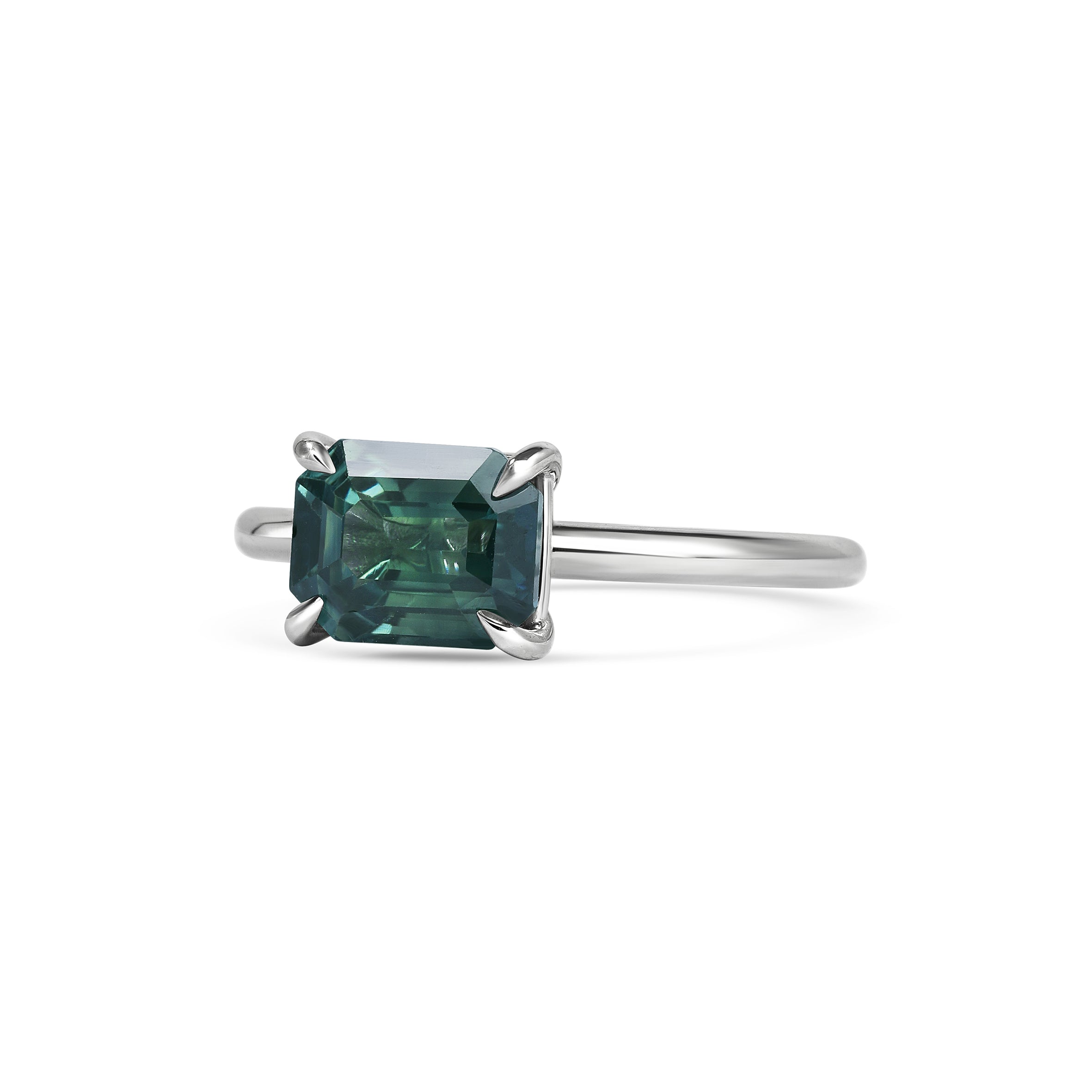 The Guri Ring by East London jeweller Rachel Boston | Discover our collections of unique and timeless engagement rings, wedding rings, and modern fine jewellery.
