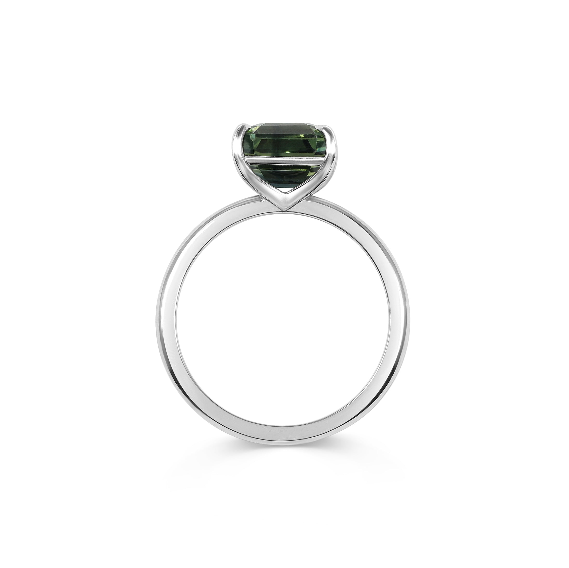 The Guri Ring by East London jeweller Rachel Boston | Discover our collections of unique and timeless engagement rings, wedding rings, and modern fine jewellery.