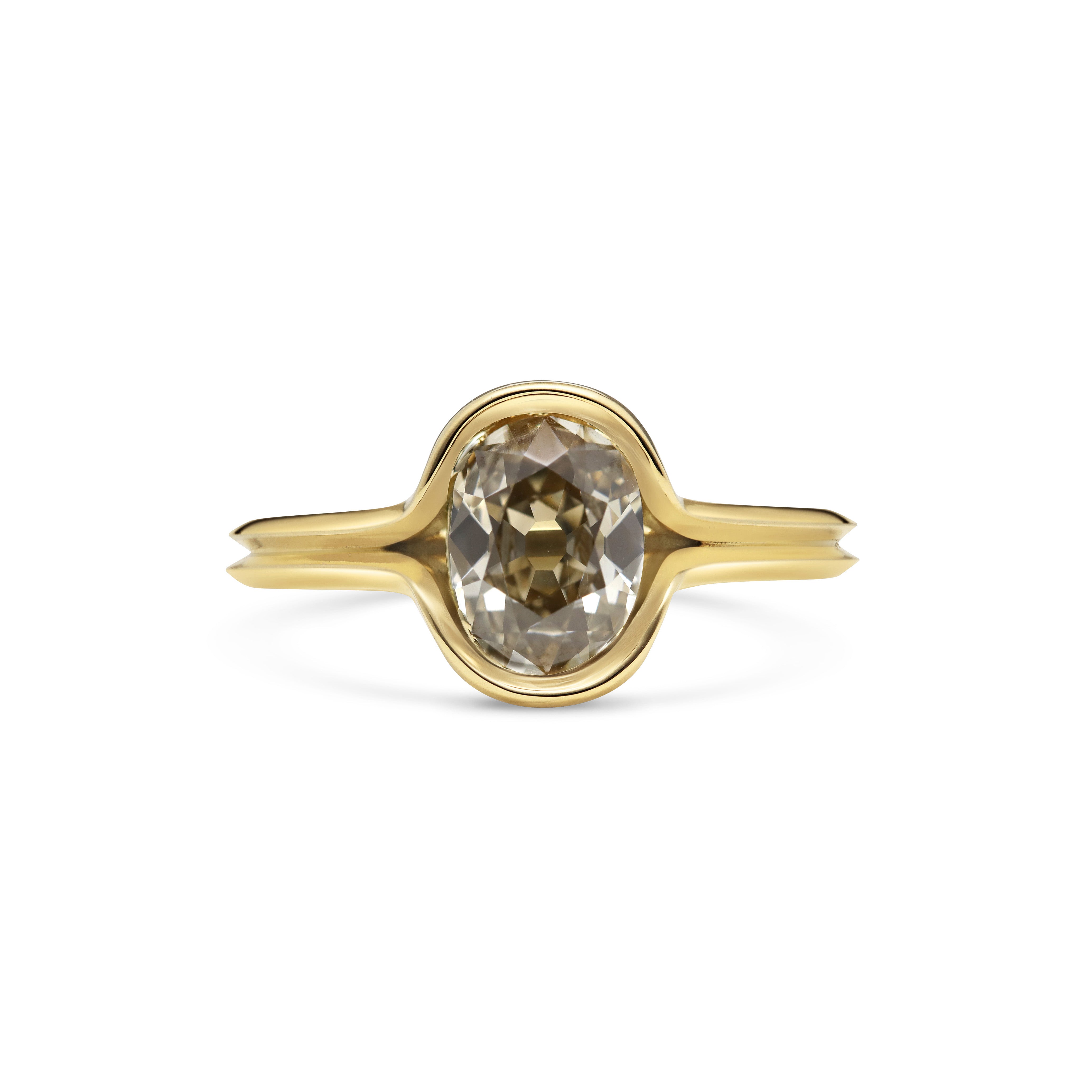 The X - SIROCCO Ring by East London jeweller Rachel Boston | Discover our collections of unique and timeless engagement rings, wedding rings, and modern fine jewellery.
