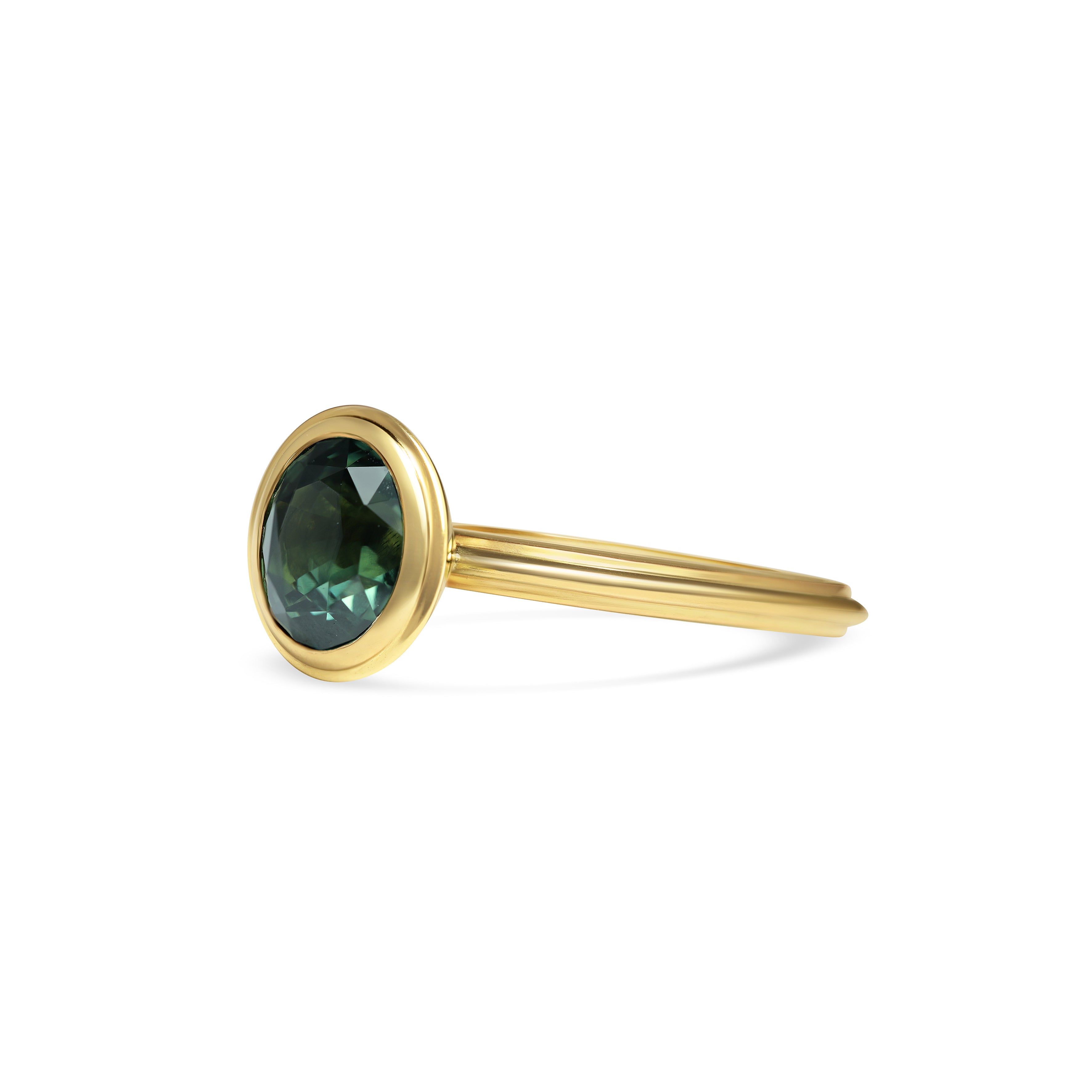 The Tacarigua Ring by East London jeweller Rachel Boston | Discover our collections of unique and timeless engagement rings, wedding rings, and modern fine jewellery.