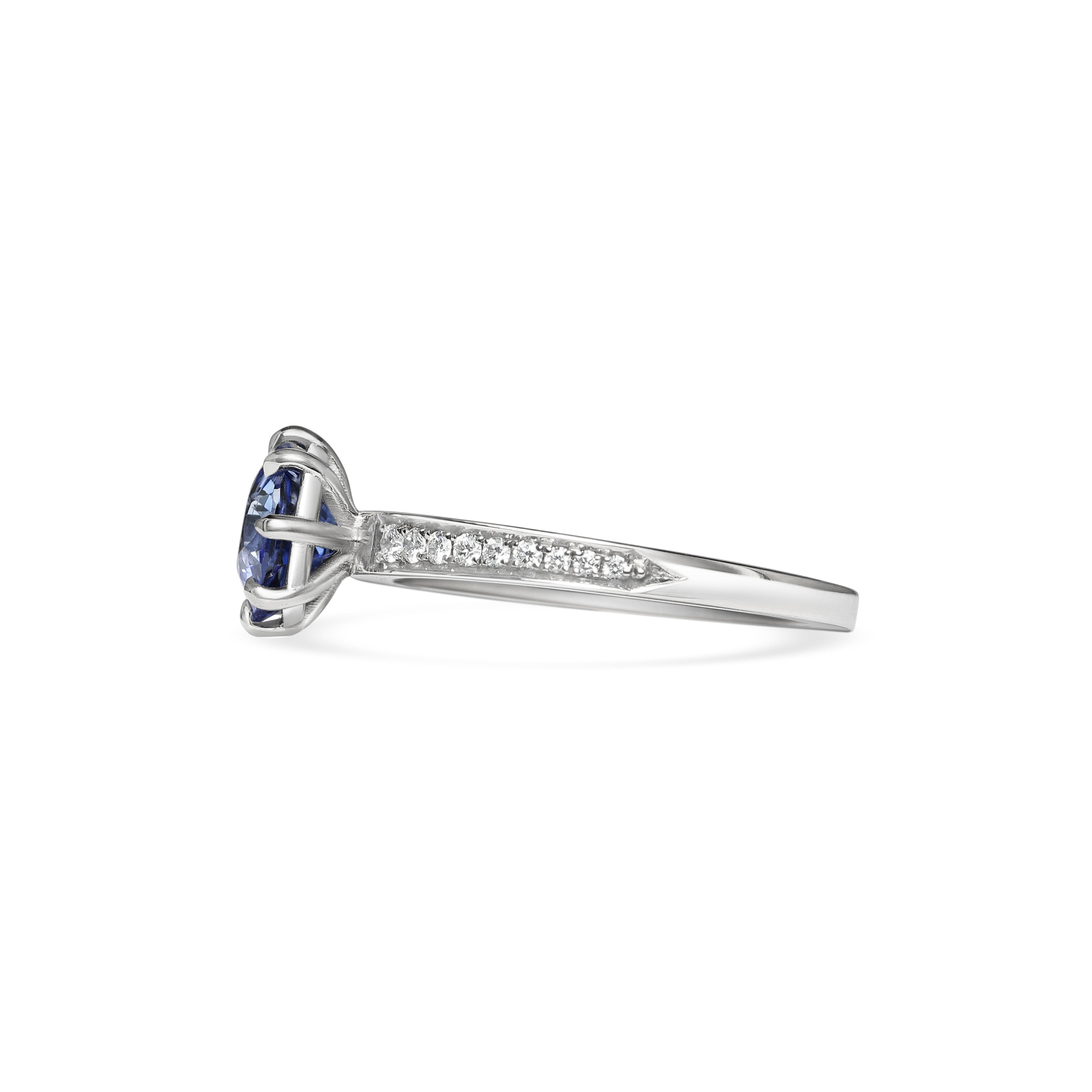 The Tota Ring by East London jeweller Rachel Boston | Discover our collections of unique and timeless engagement rings, wedding rings, and modern fine jewellery.