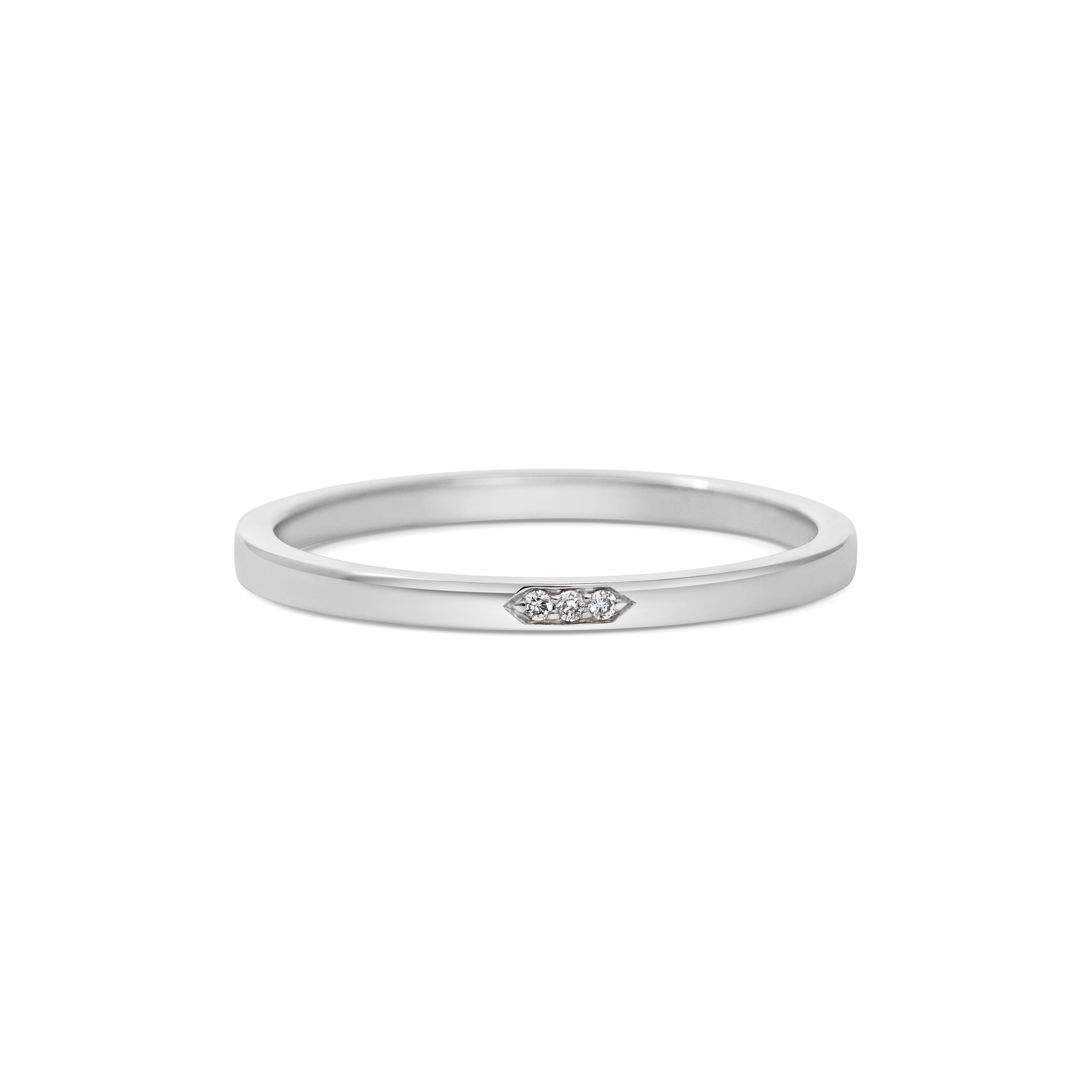 The Tribus Band by East London jeweller Rachel Boston | Discover our collections of unique and timeless engagement rings, wedding rings, and modern fine jewellery.