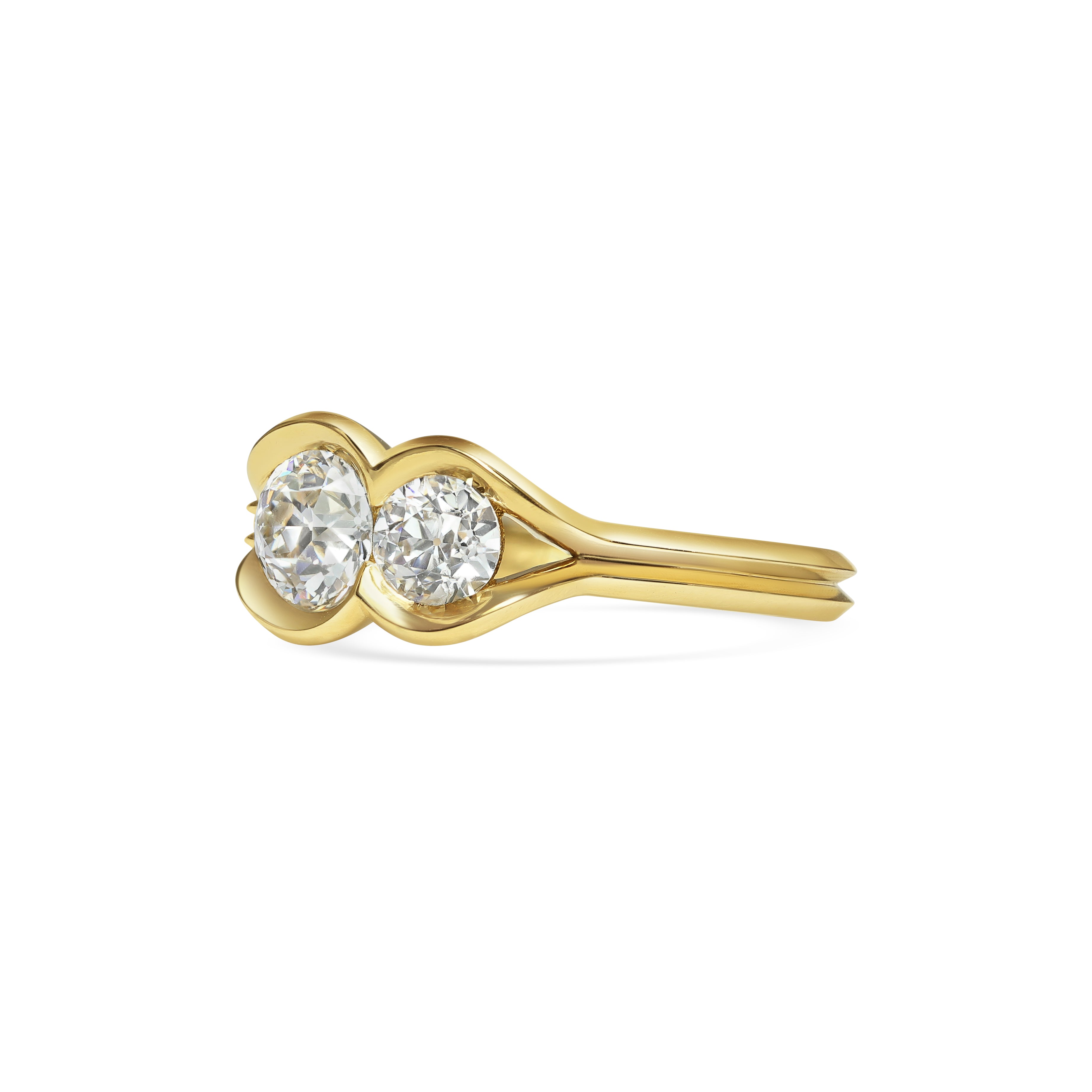 The X- RICARD Ring by East London jeweller Rachel Boston | Discover our collections of unique and timeless engagement rings, wedding rings, and modern fine jewellery.