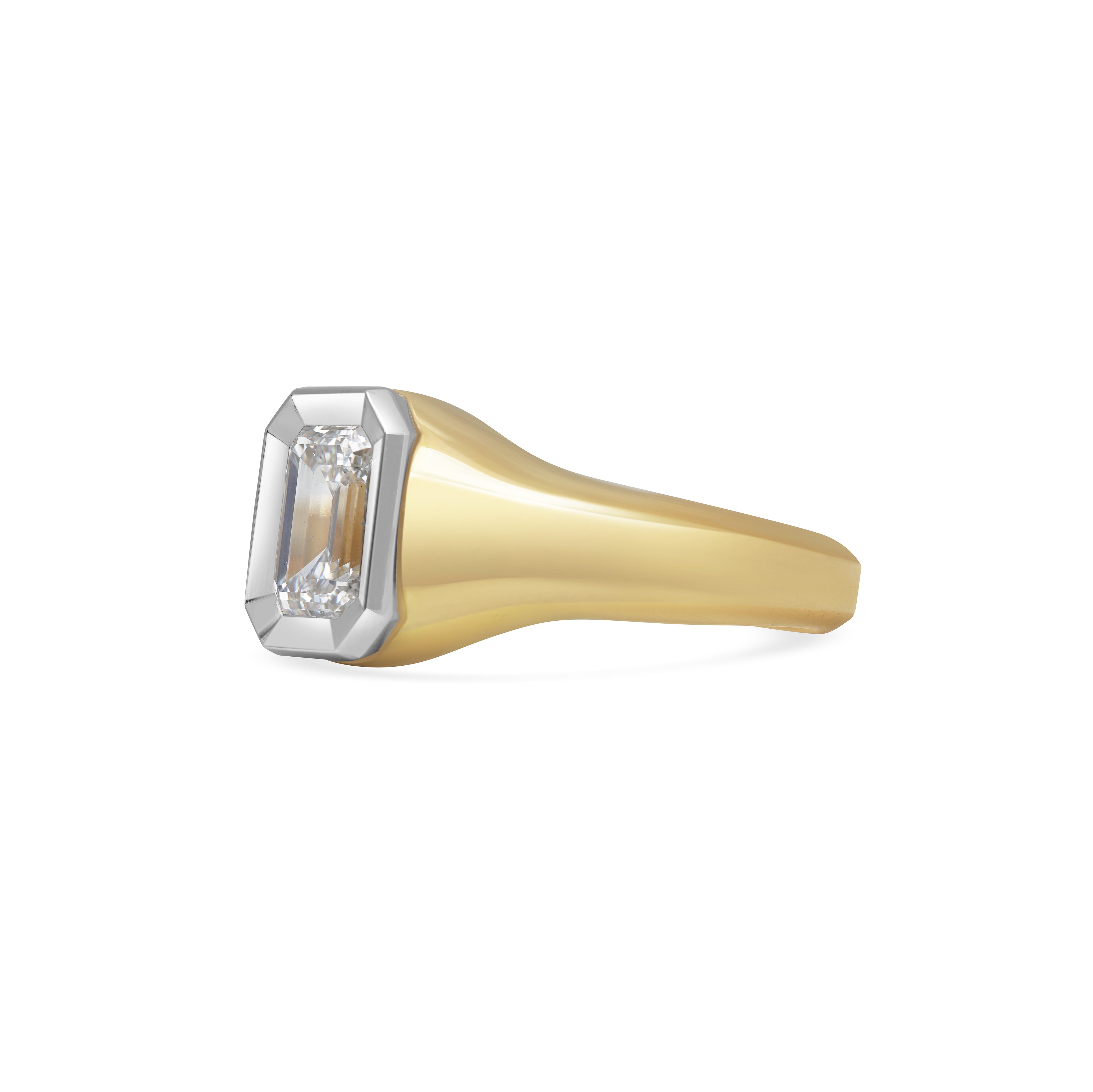 The Cato Ring by East London jeweller Rachel Boston | Discover our collections of unique and timeless engagement rings, wedding rings, and modern fine jewellery.
