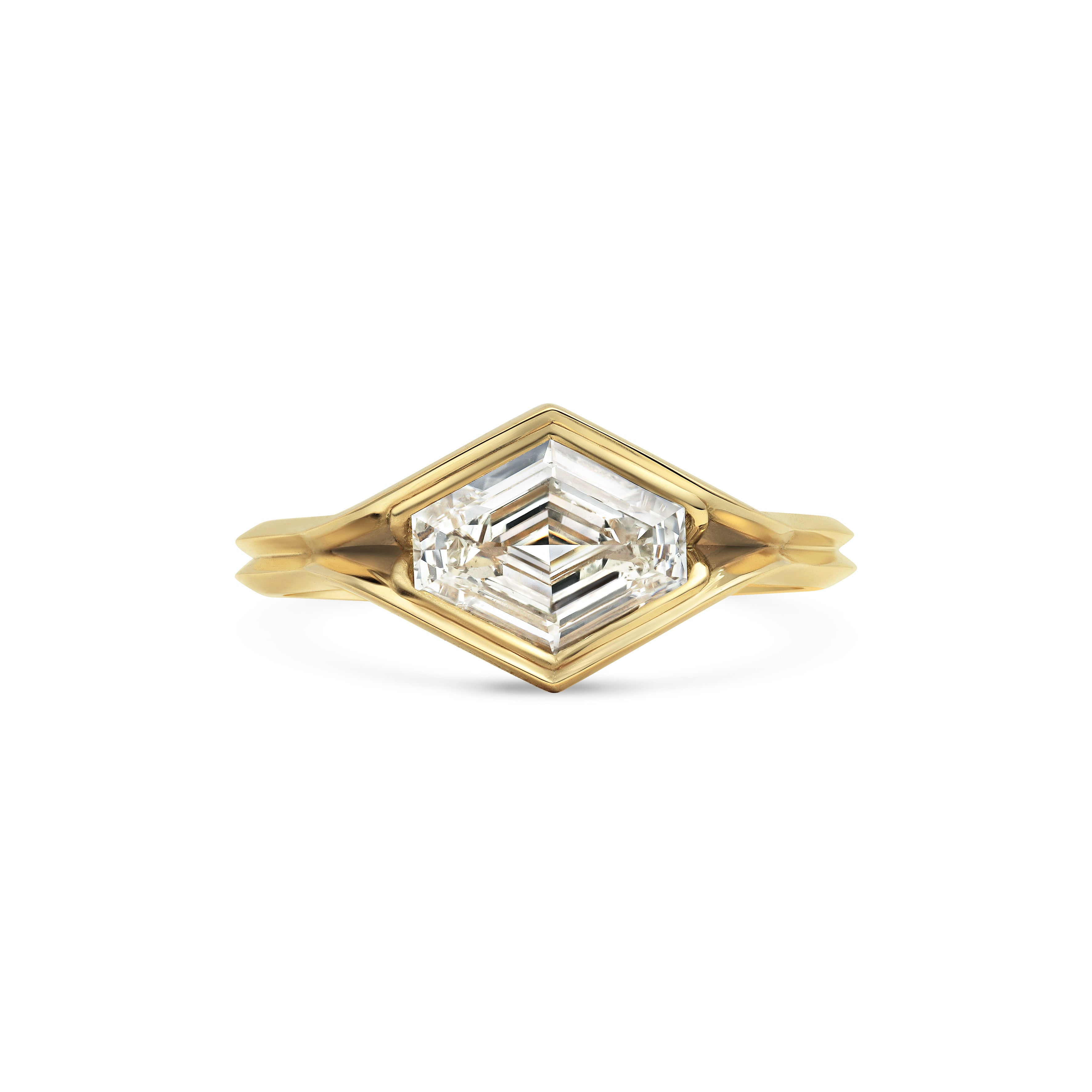 The TASSO RING by East London jeweller Rachel Boston | Discover our collections of unique and timeless engagement rings, wedding rings, and modern fine jewellery.
