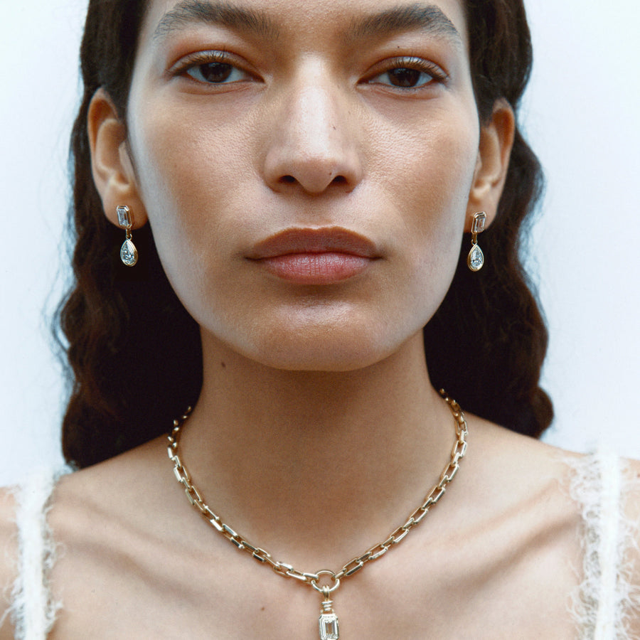 The MEDIUM KNIFE EDGE CHAIN WITH CONNECTOR by East London jeweller Rachel Boston | Discover our collections of unique and timeless engagement rings, wedding rings, and modern fine jewellery. - Rachel Boston Jewellery