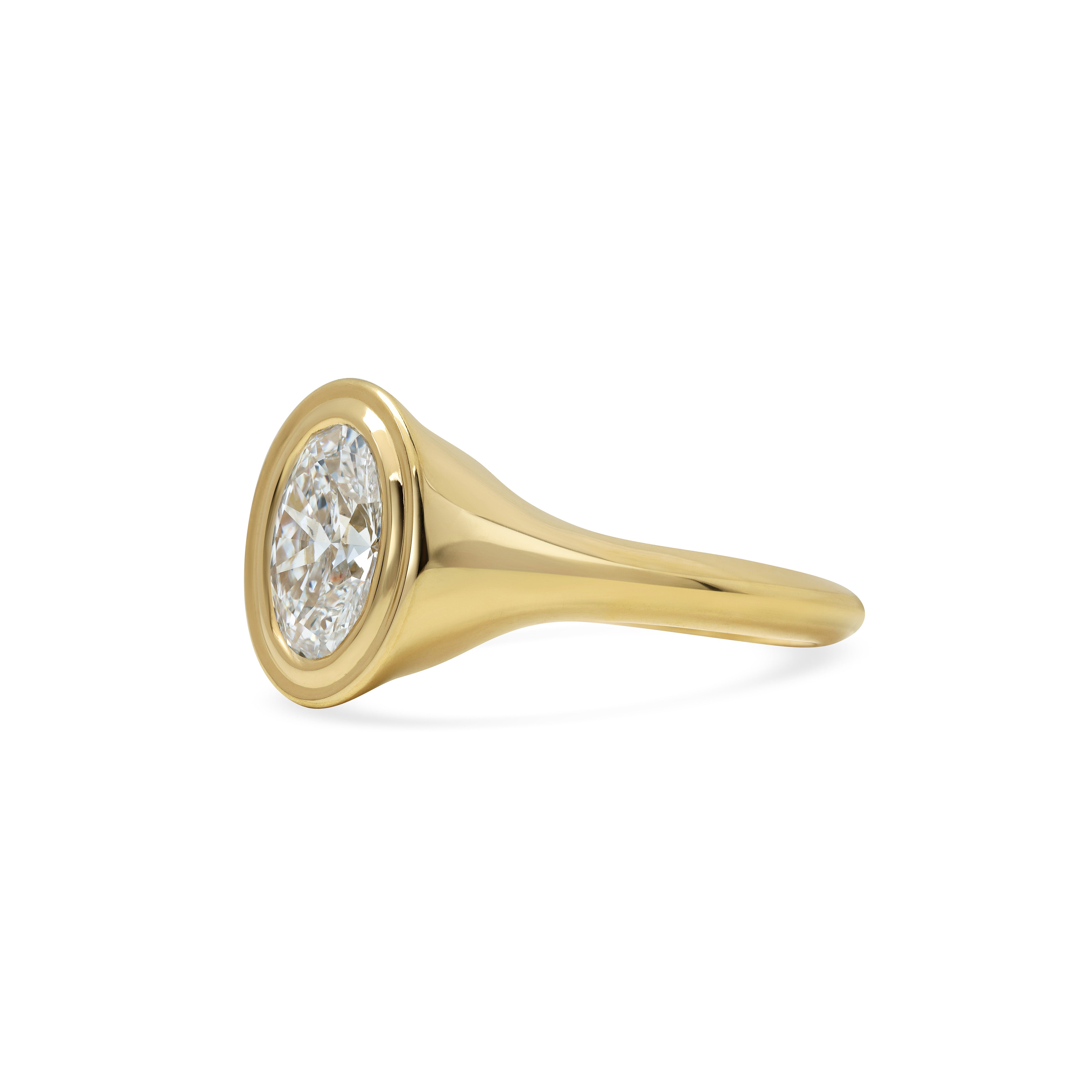 The Quintus Ring - Narrow by East London jeweller Rachel Boston | Discover our collections of unique and timeless engagement rings, wedding rings, and modern fine jewellery.